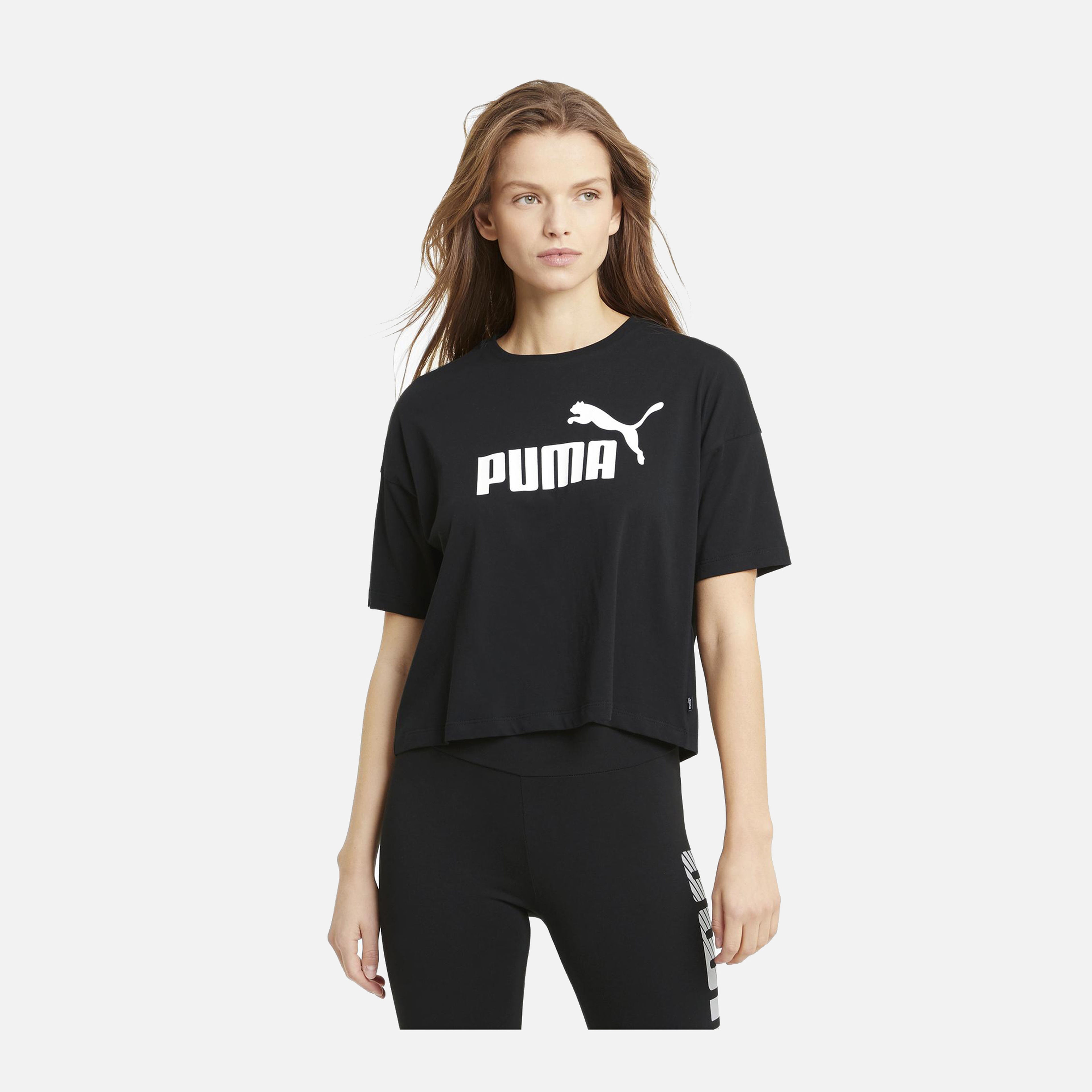Puma Sportswear Essentials Logo Cropped Short-Sleeve Kadın Tişört