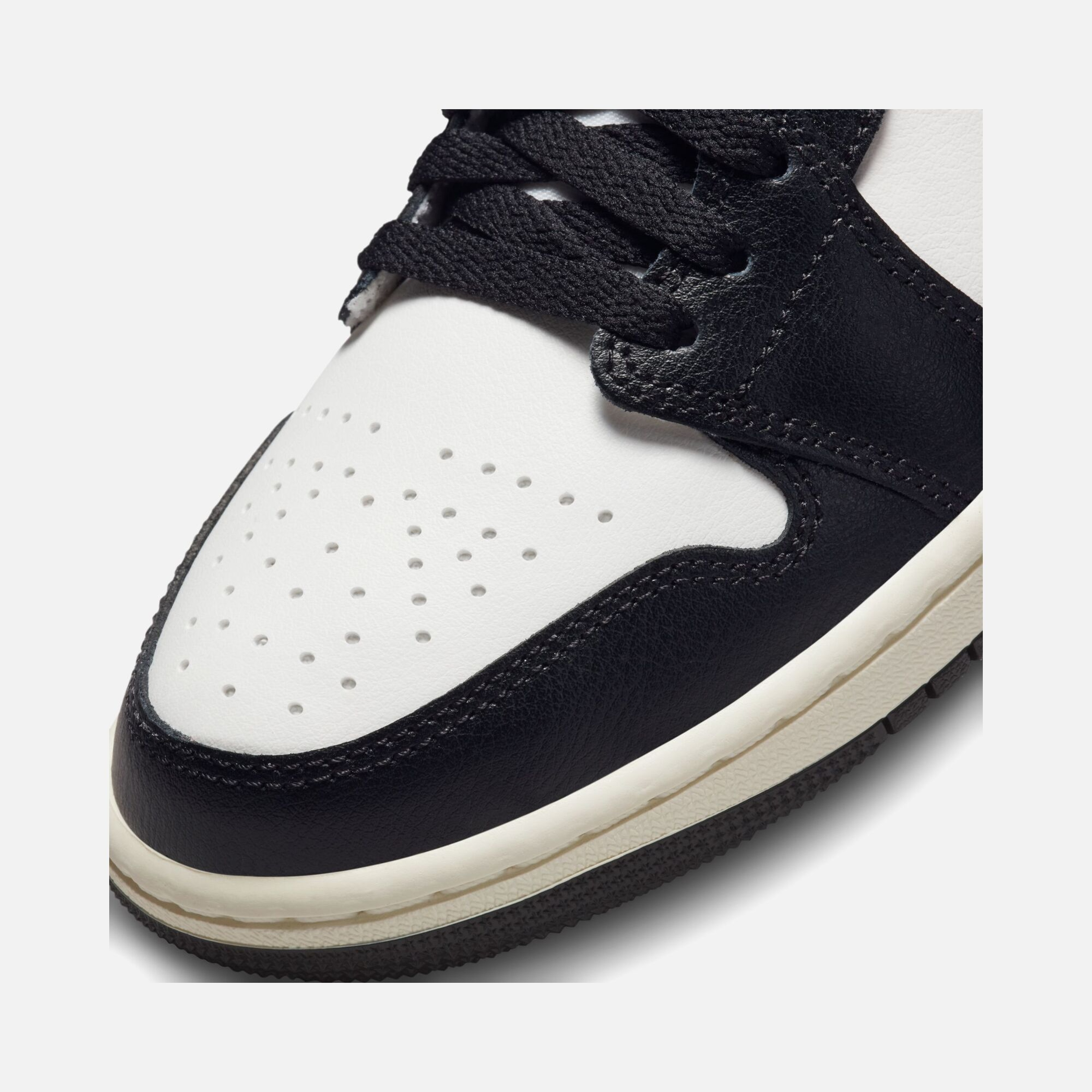 Nike Air Jordan 1 Mid Kadın Spor Ayakkabı