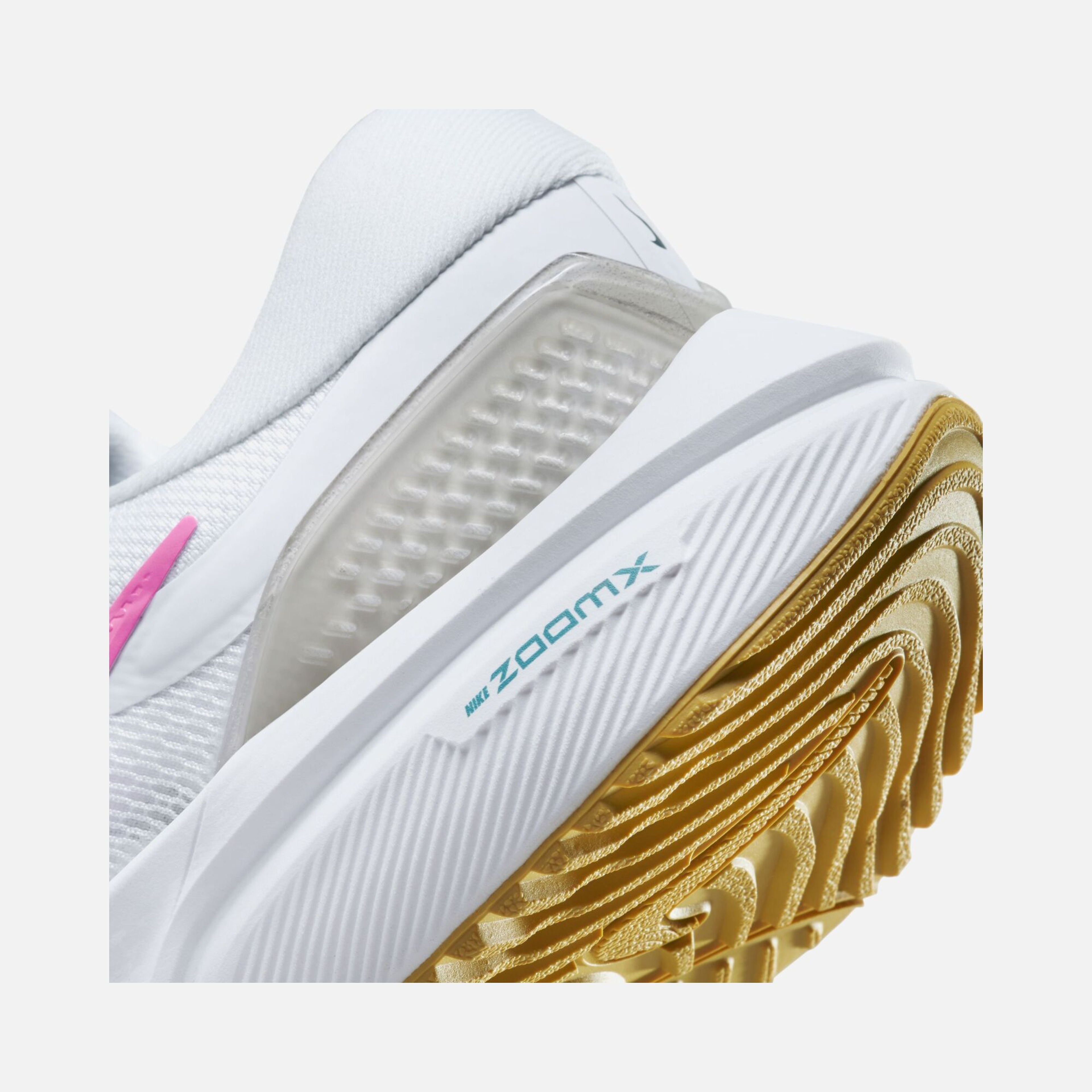 Nike Air Zoom Vomero 16 Road Running Kadın Spor Ayakkabı