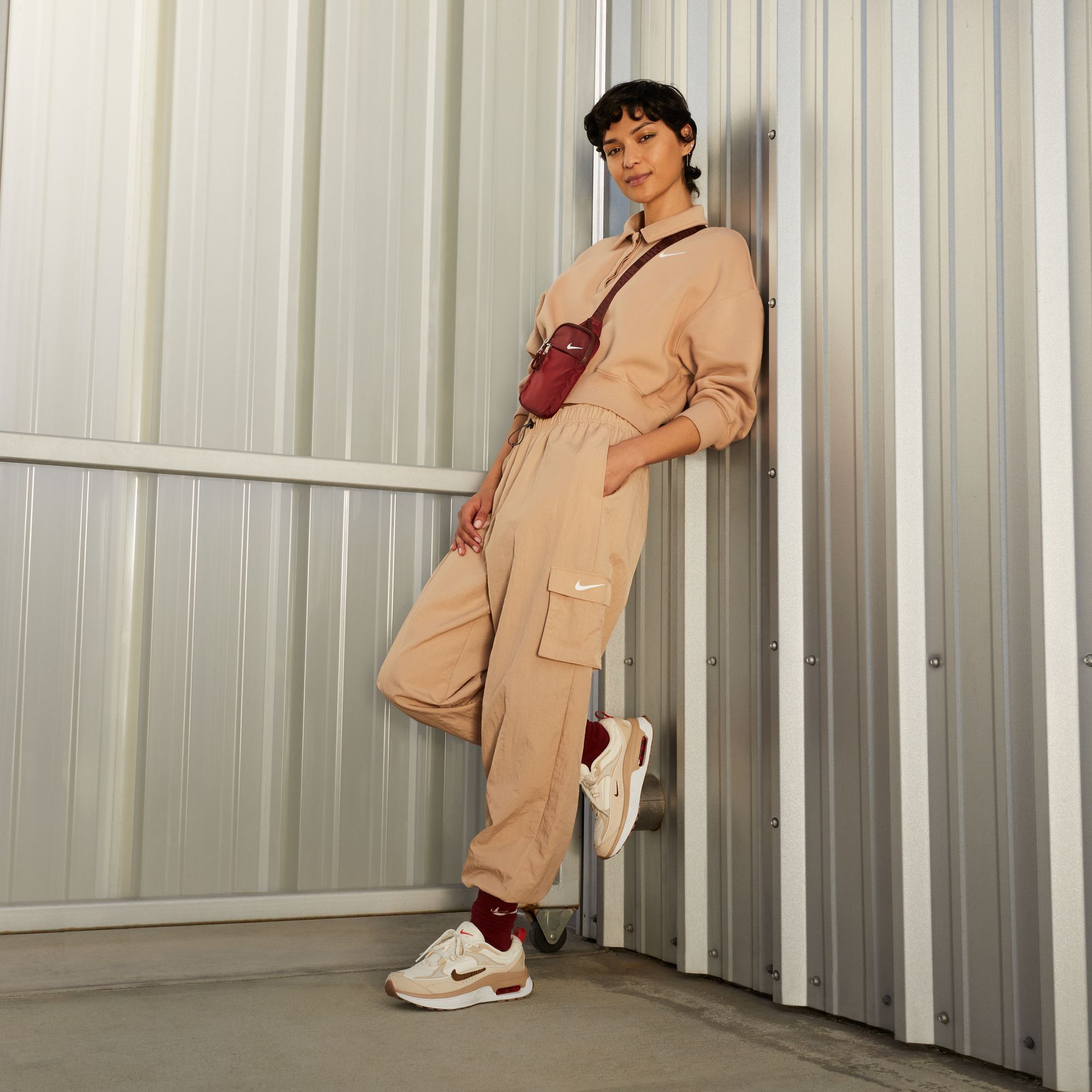 Nike Air Max Bliss SE Kadın Spor Ayakkabı