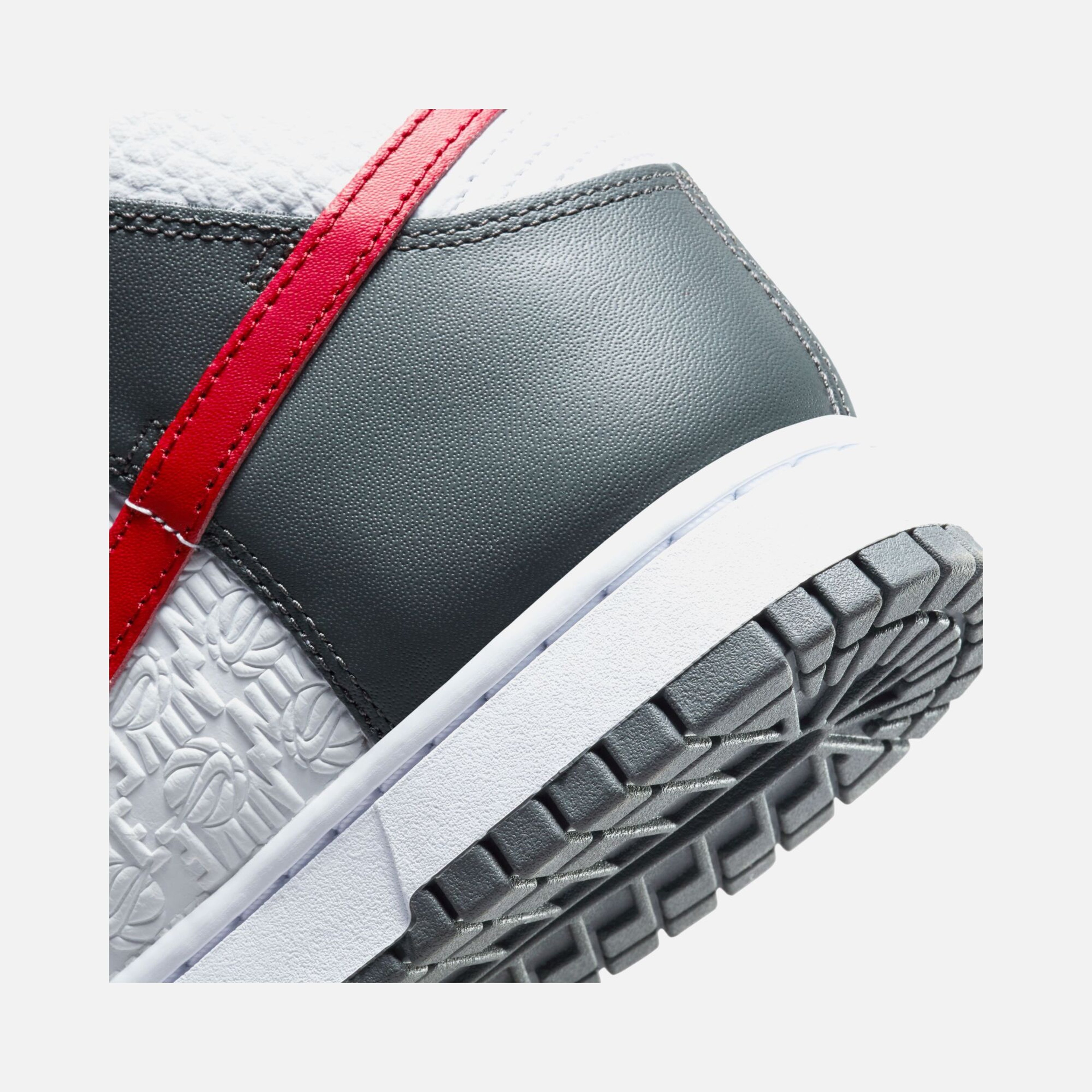 Nike Dunk High Retro ''Embossed'' Erkek Spor Ayakkabı