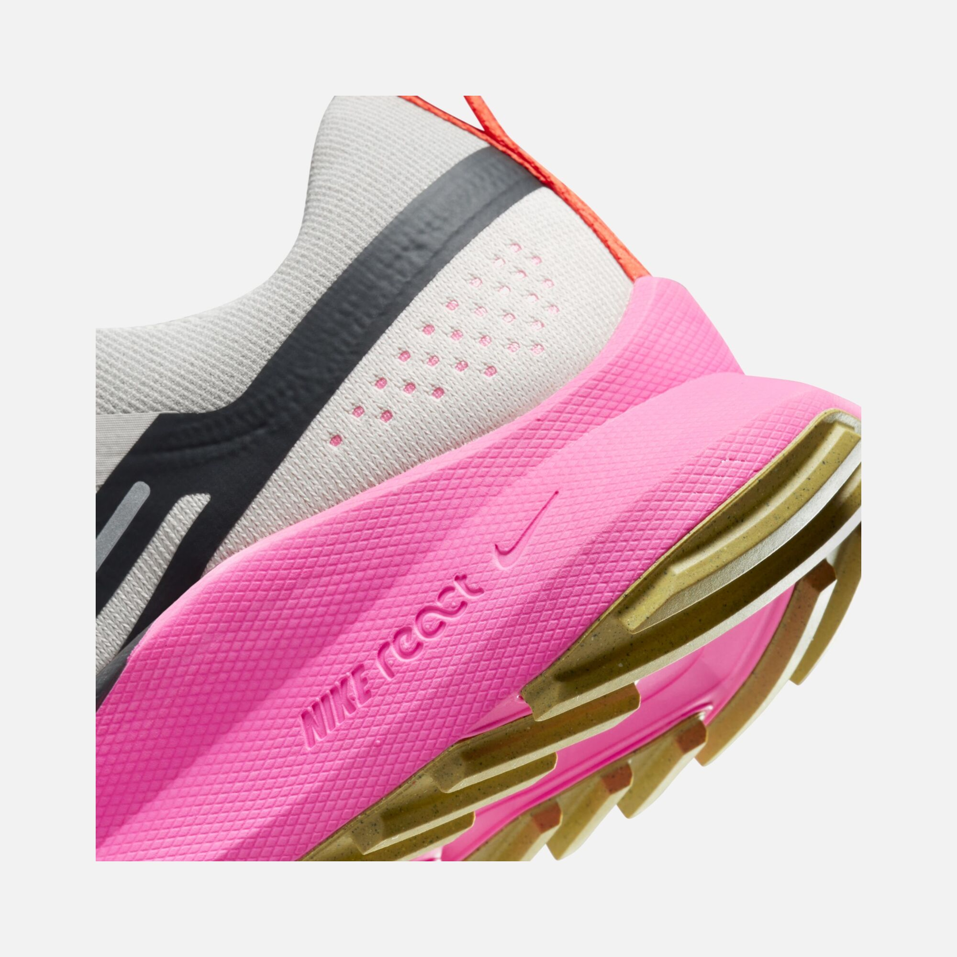 Nike Pegasus Trail 4 Running Kadın Spor Ayakkabı