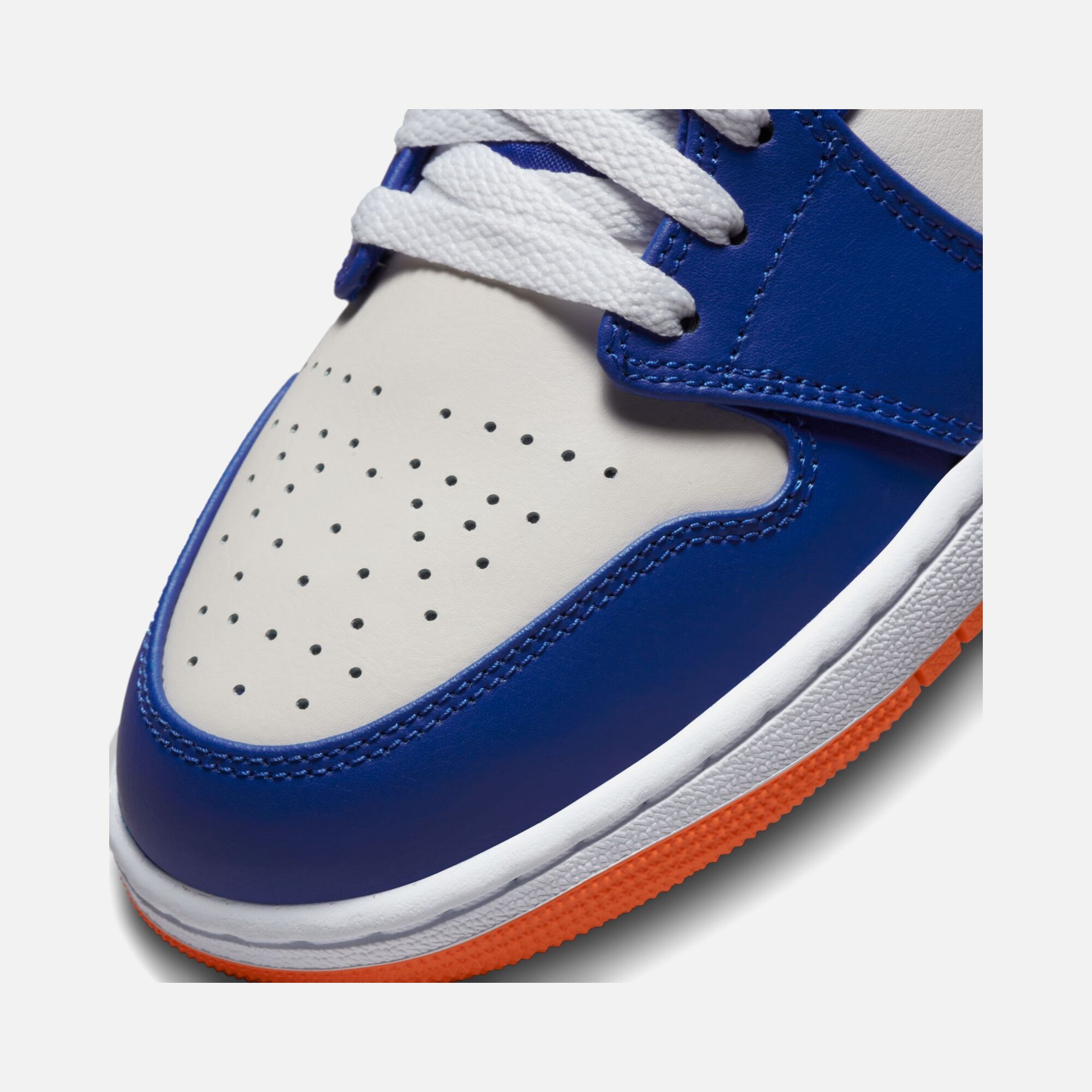 Nike Air Jordan 1 Mid ''Knicks'' Erkek Spor Ayakkabı