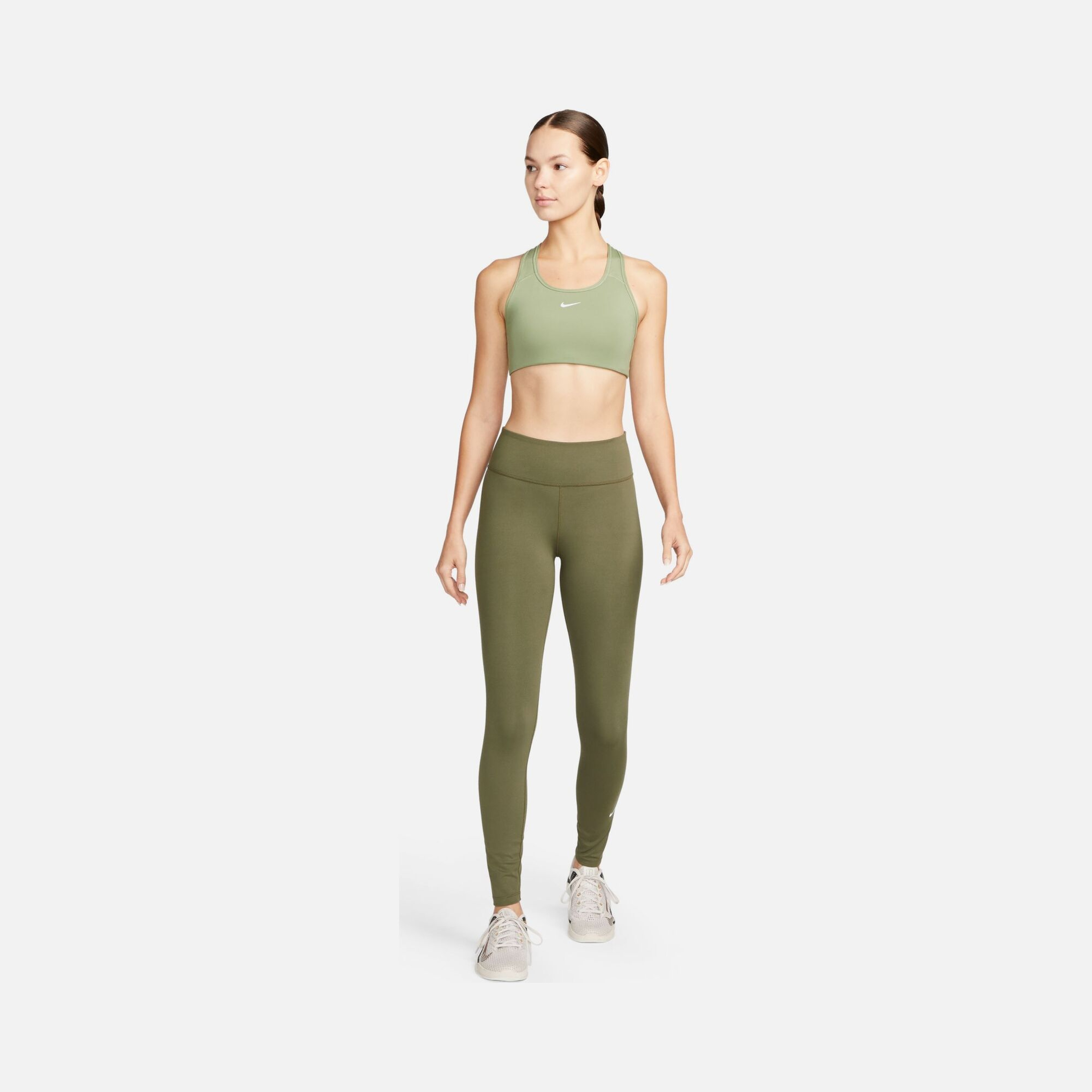 Nike Swoosh Medium Support 1-Piece Pad Sports Kadın Bra
