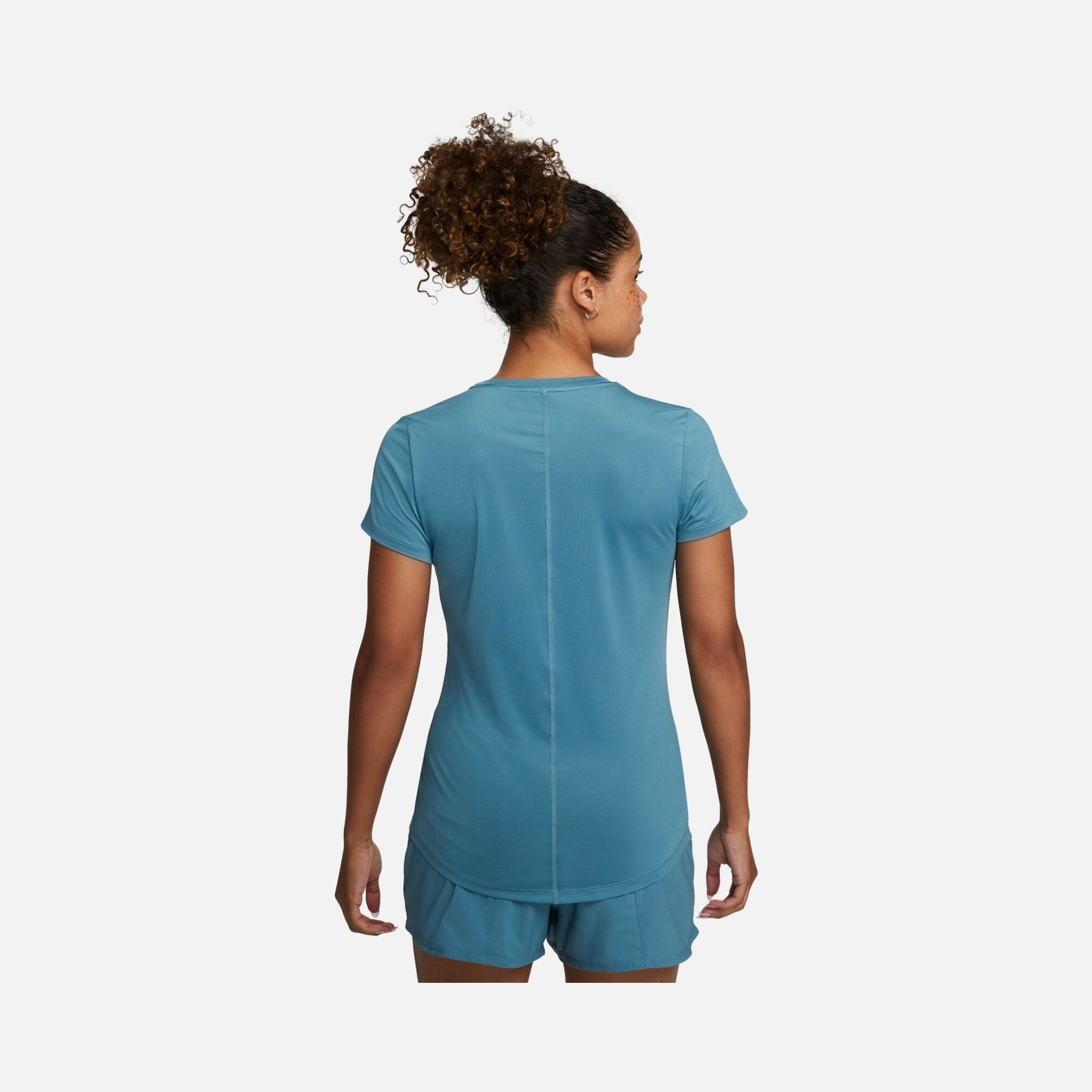 Nike Dri-Fit One Slim-Fit Short-Sleeve Kadın Tişört