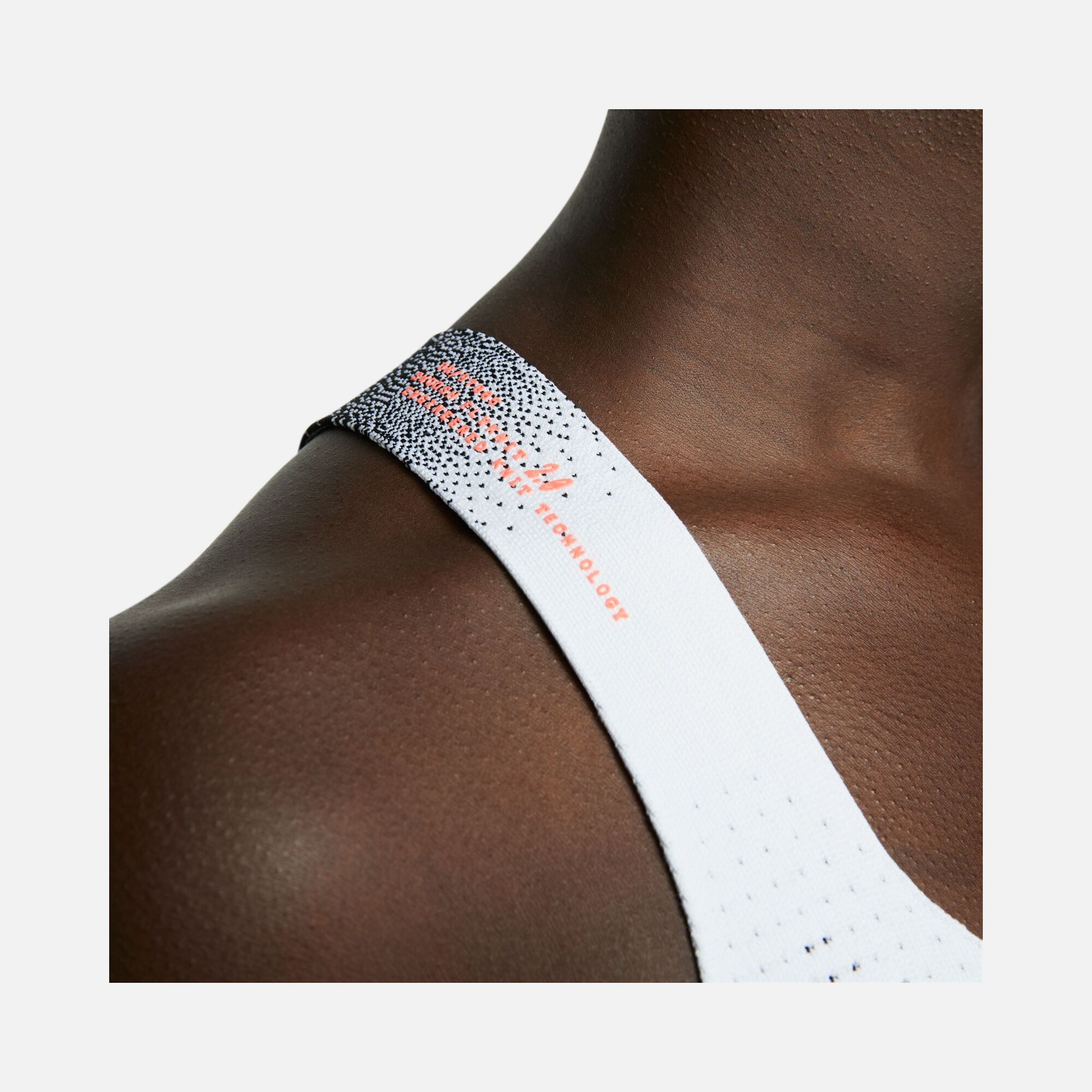 Nike Swoosh Flyknit High-Support Non-Padded Training Kadın Bra