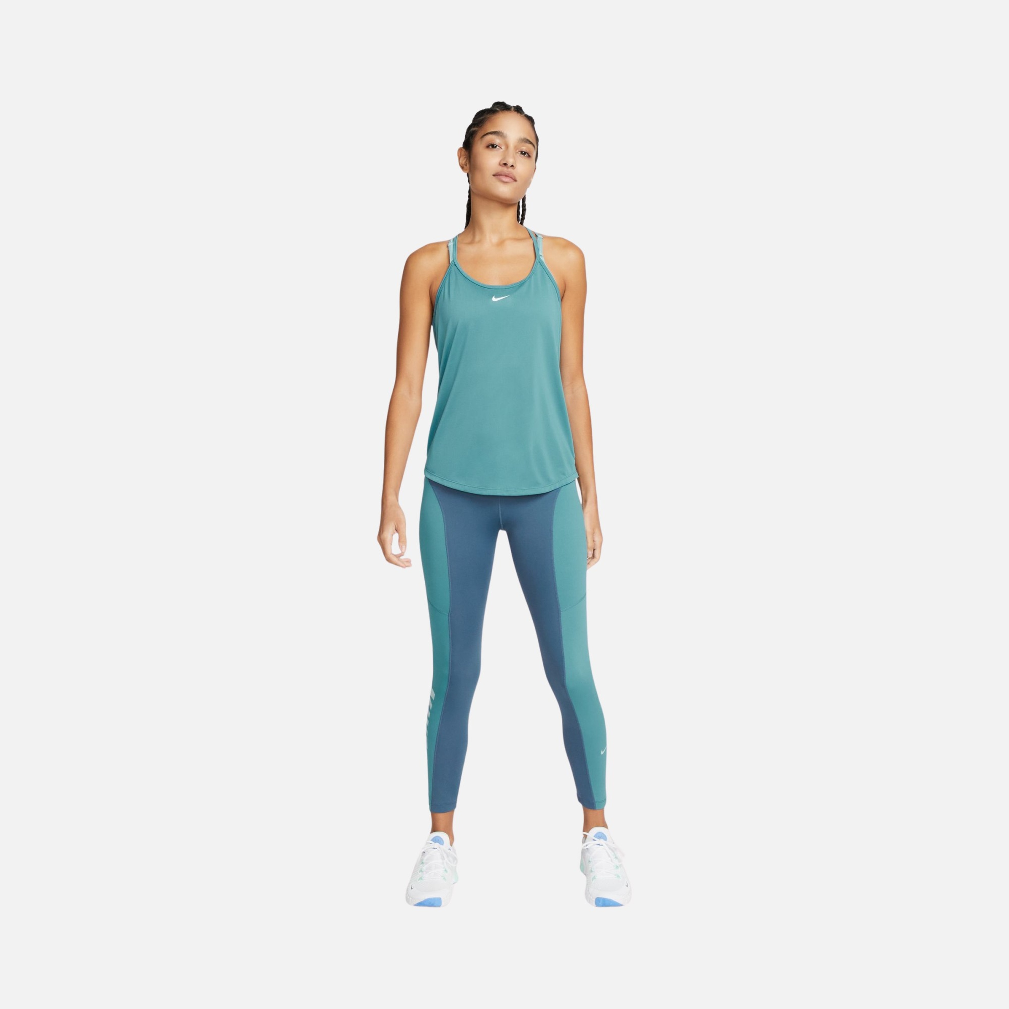 Nike Dri-Fit One Elastika Standard Fit Kadın Atlet