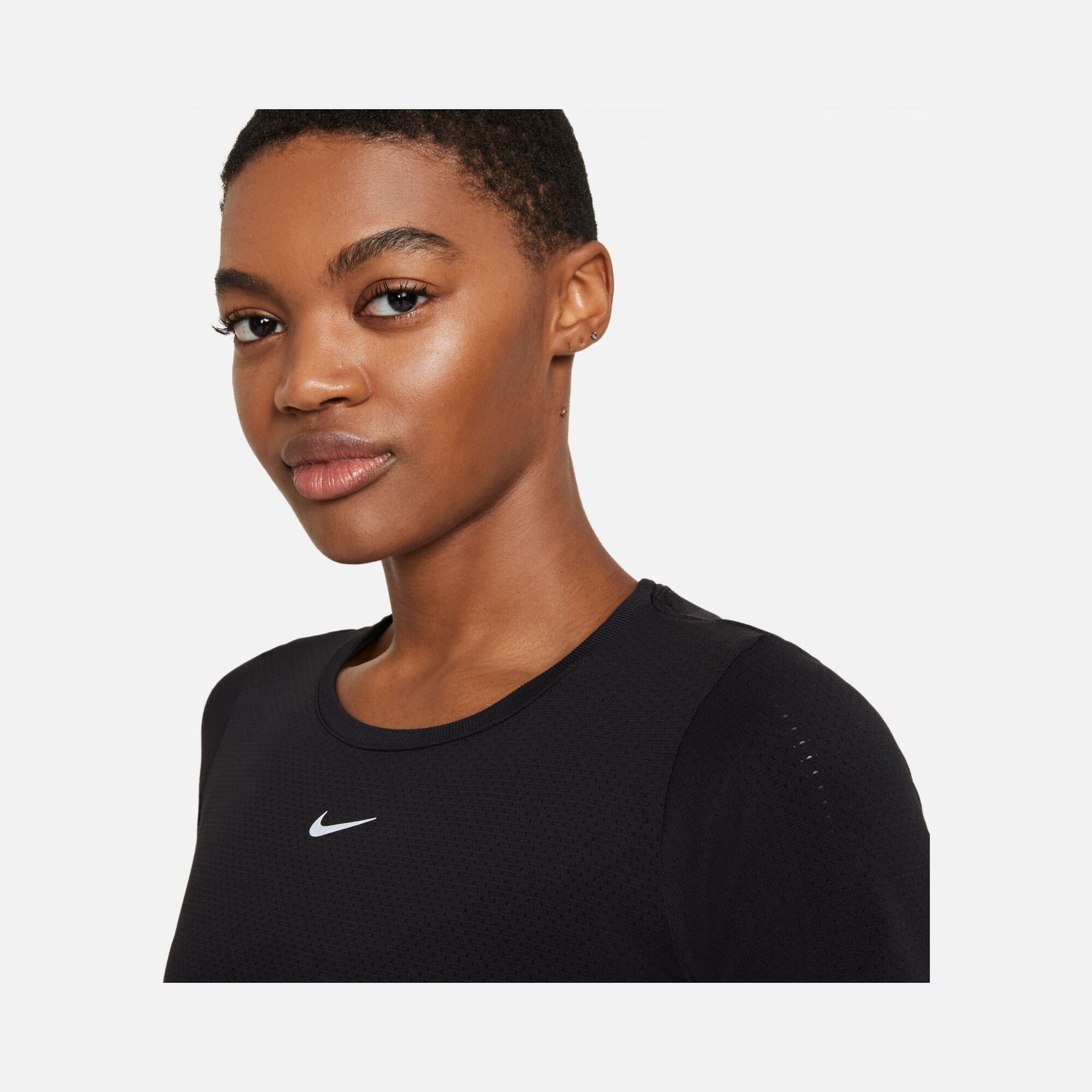 Nike Dri-Fit Advantage Aura Slim-Fit Short-Sleeve Kadın Tişört