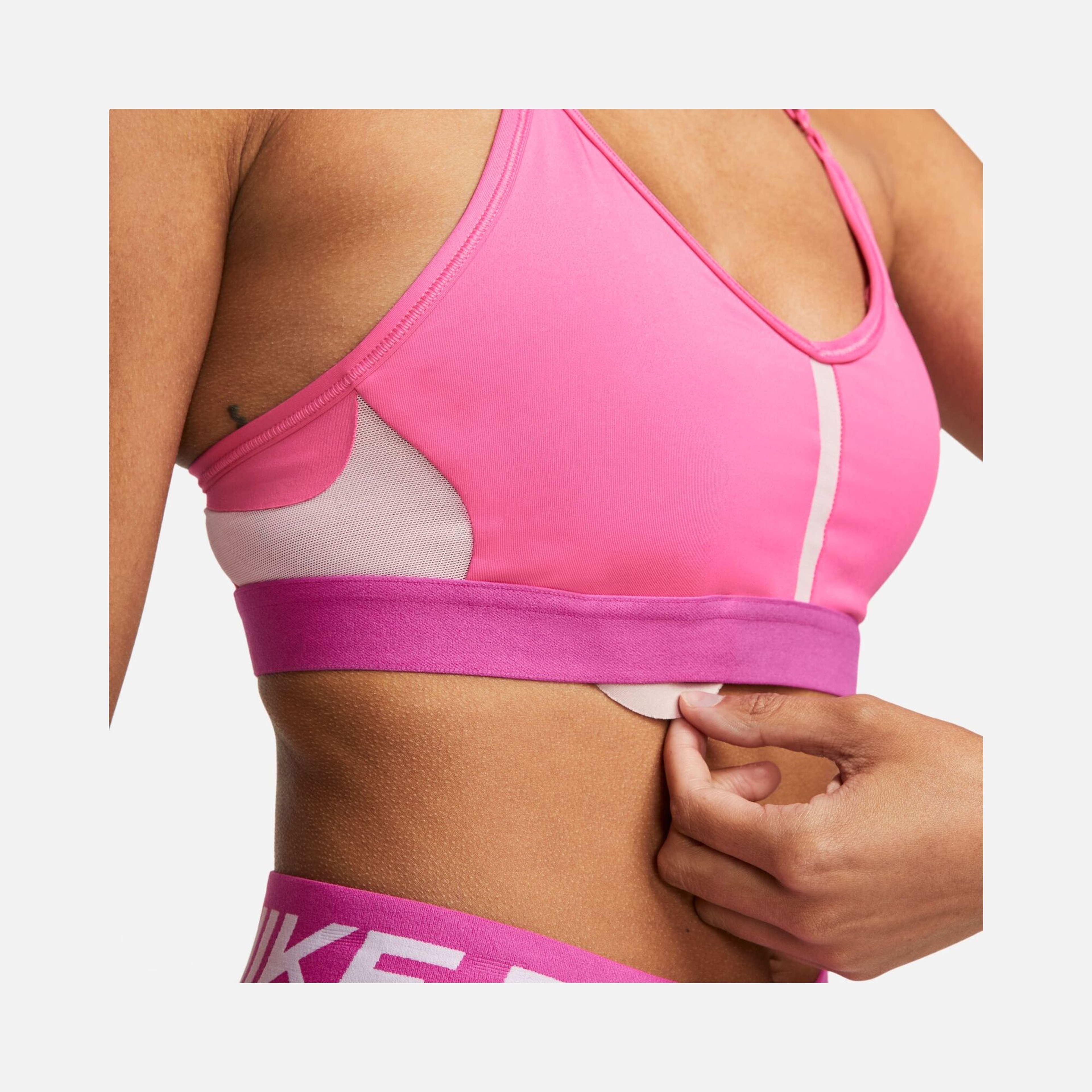 Nike Dri-Fit Indy V Neck Light-Support Sports Training Kadın Bra