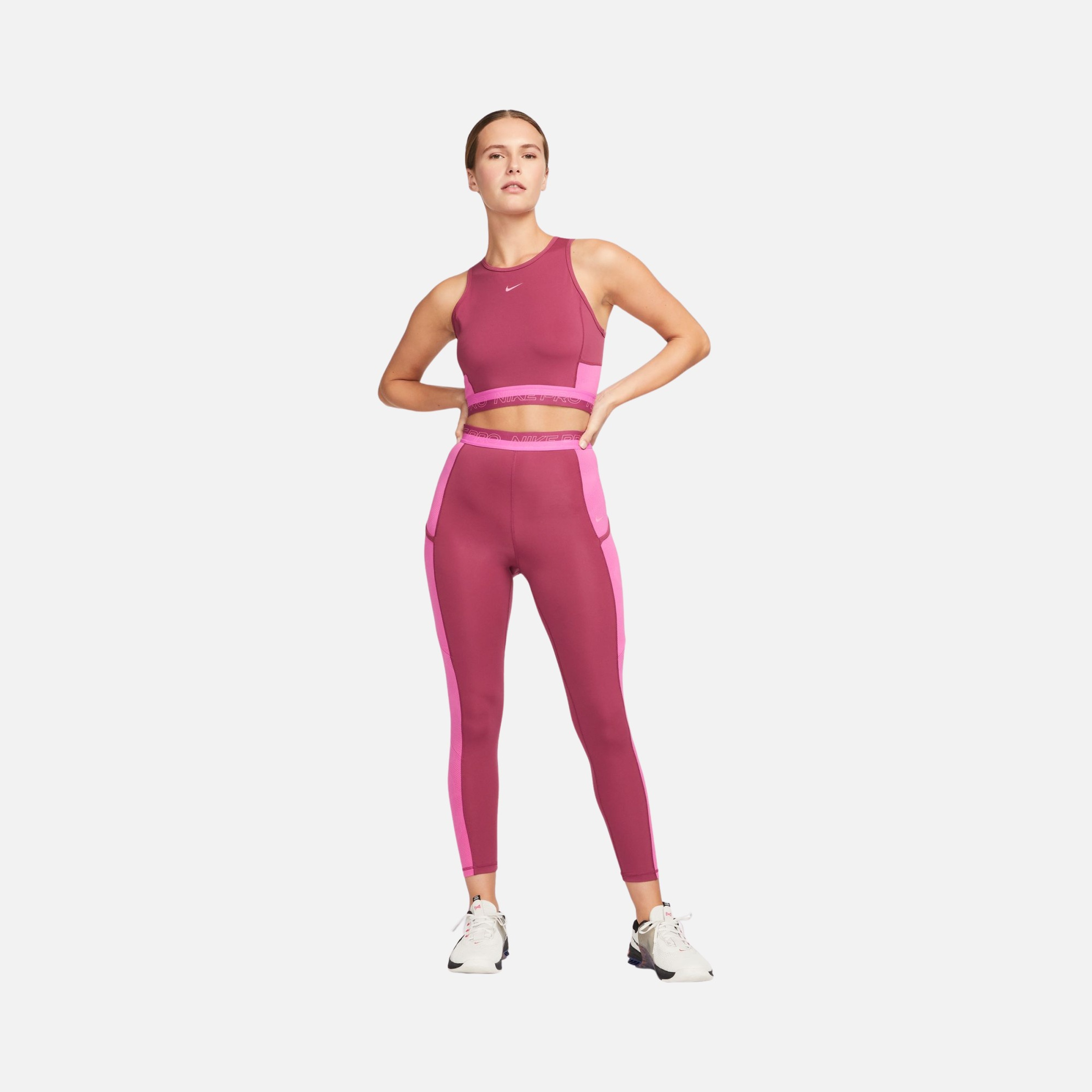 Nike Pro Dri-Fit Cropped Training Kadın Atlet