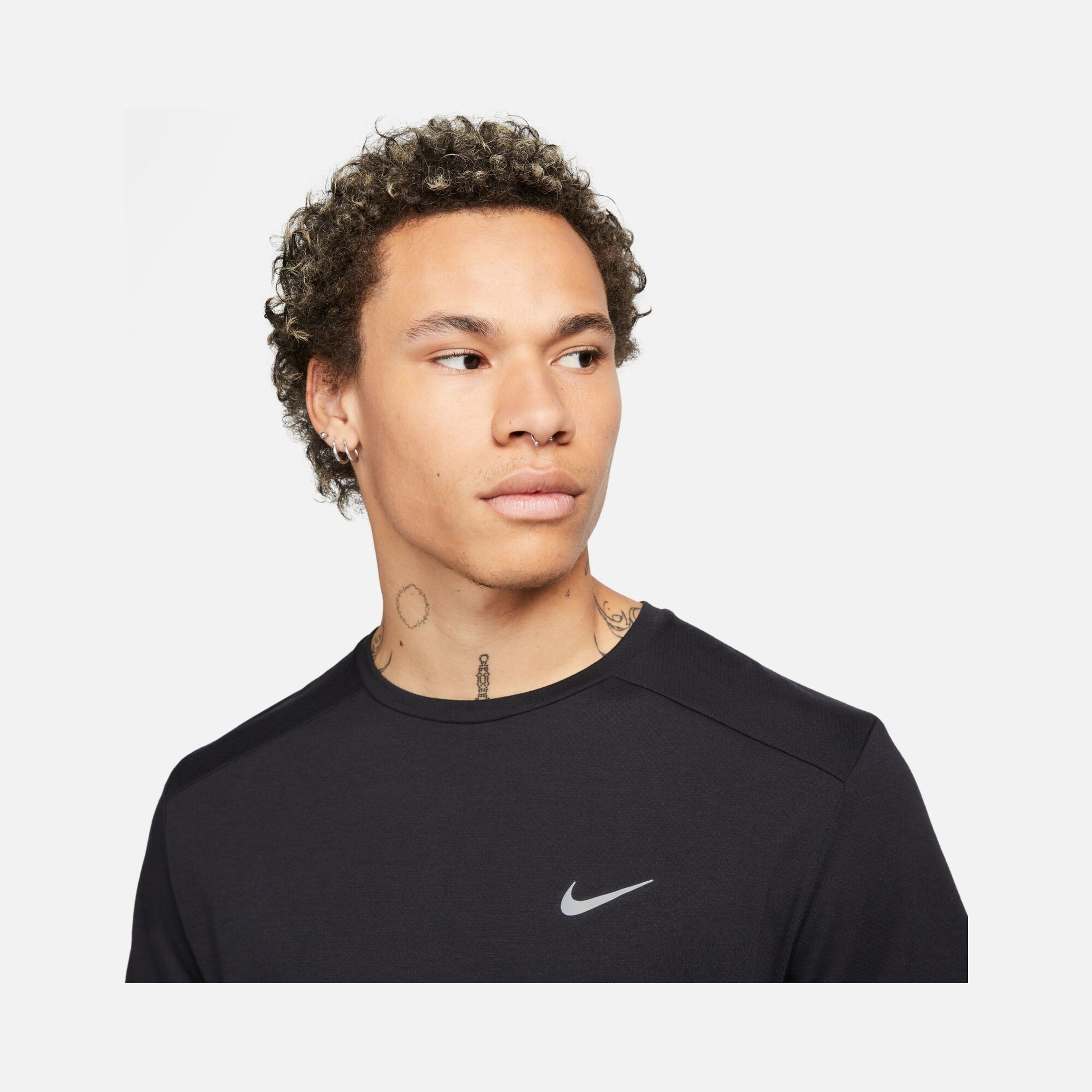 Nike Dri-Fit Run Division Rise 365 Running Short-Sleeve Erkek Tişört