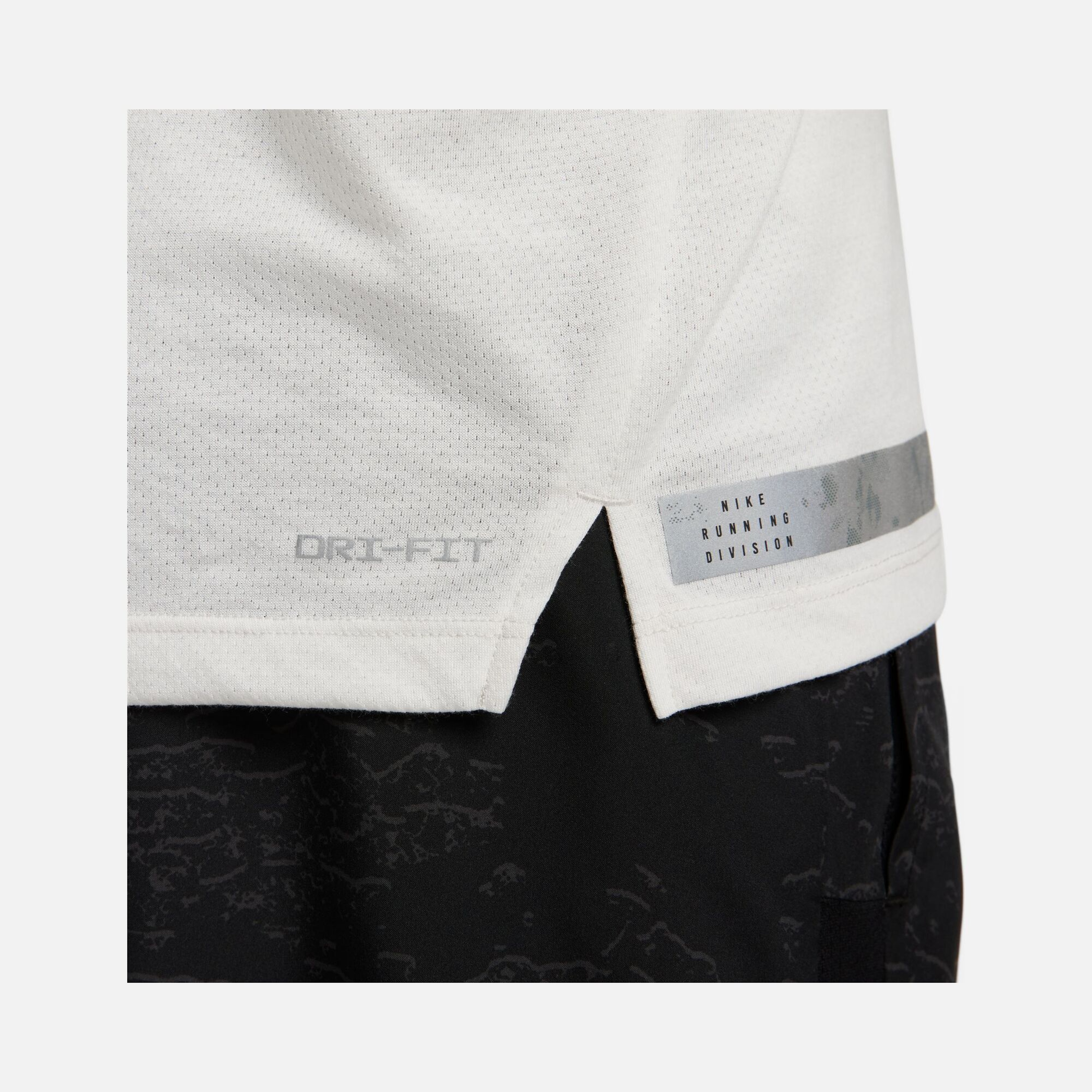 Nike Dri-Fit Run Division Rise 365 Running Short-Sleeve Erkek Tişört