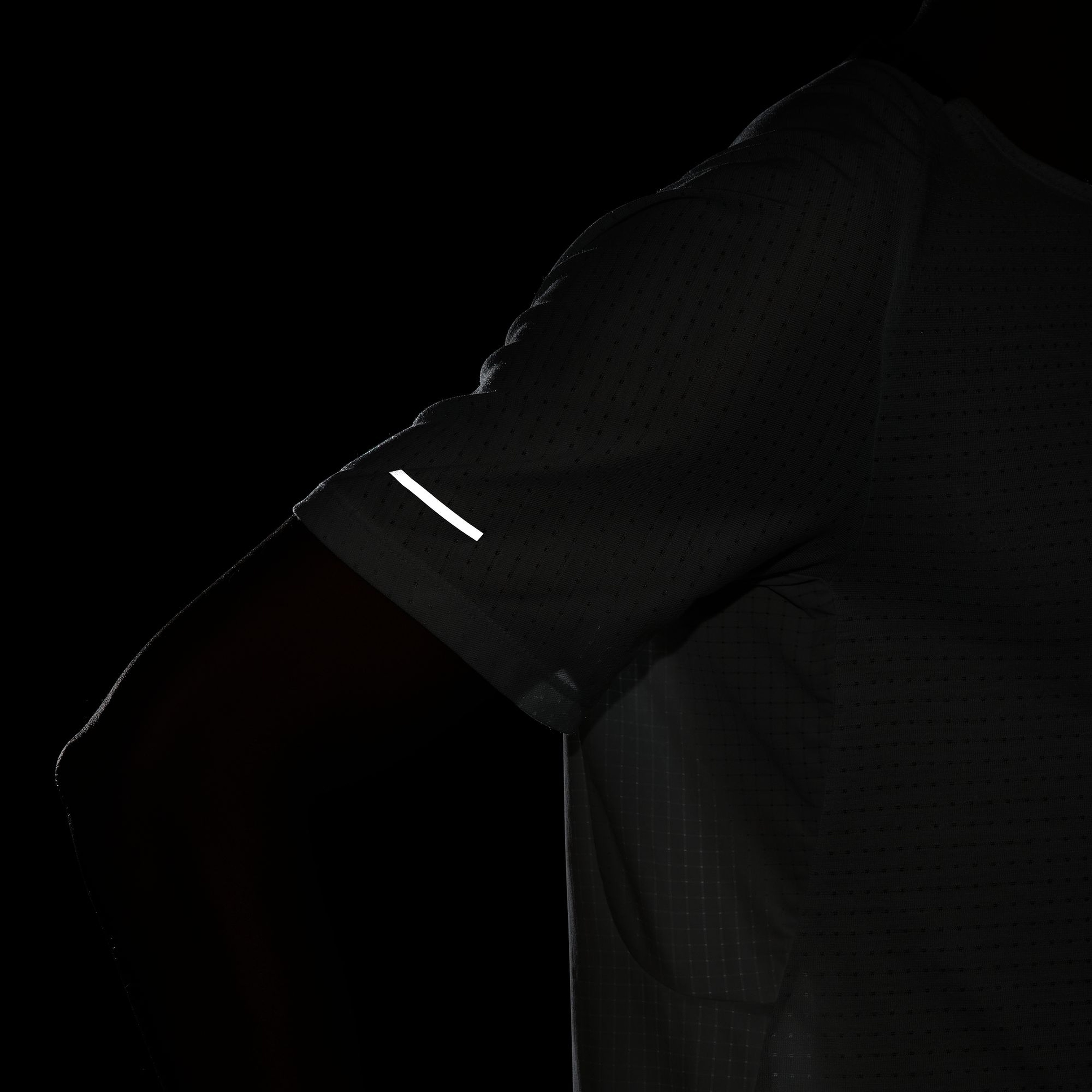 Nike Dri-Fit Trail Solar Chase Running Short-Sleeve Erkek Tişört