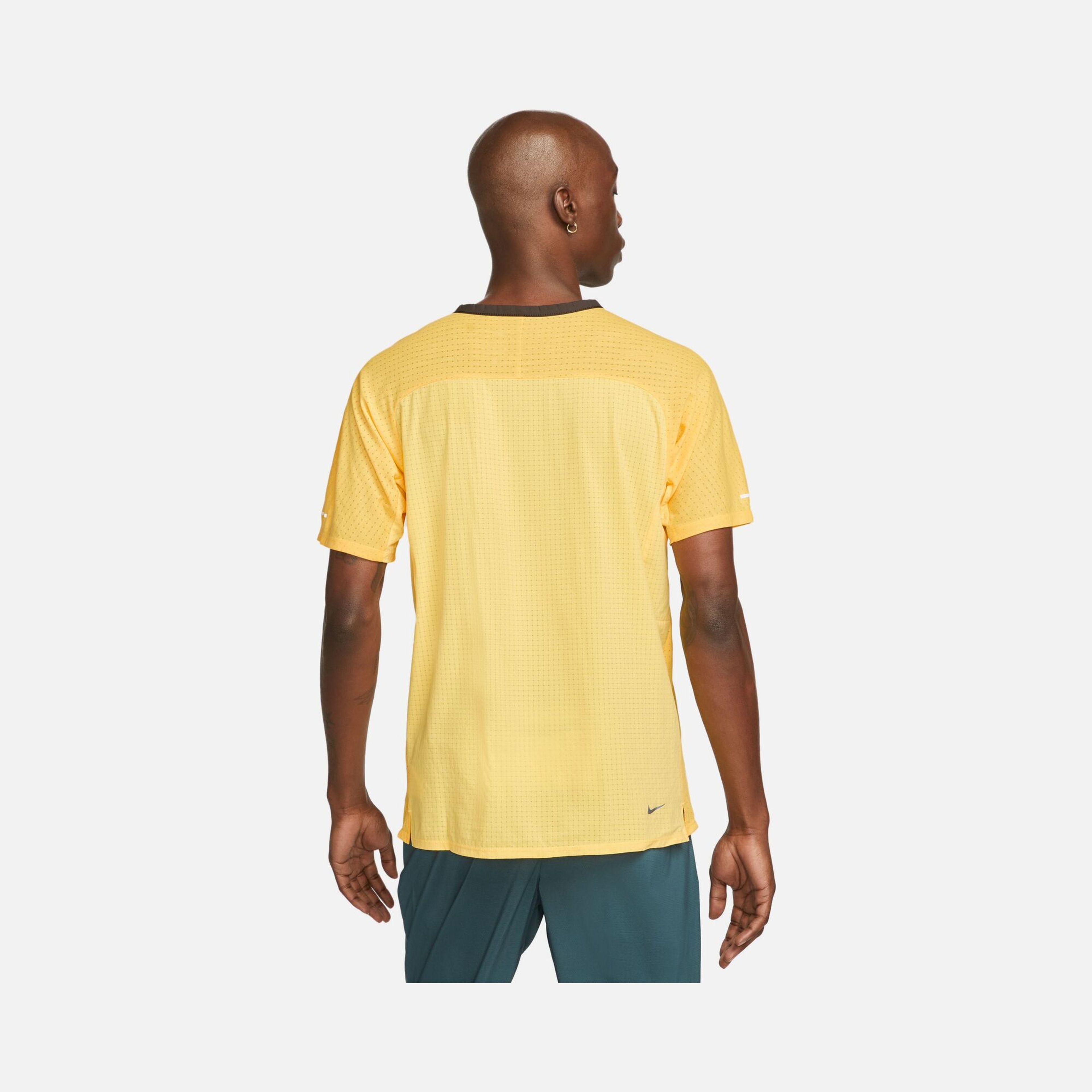 Nike Dri-Fit Trail Solar Chase Running Short-Sleeve Erkek Tişört