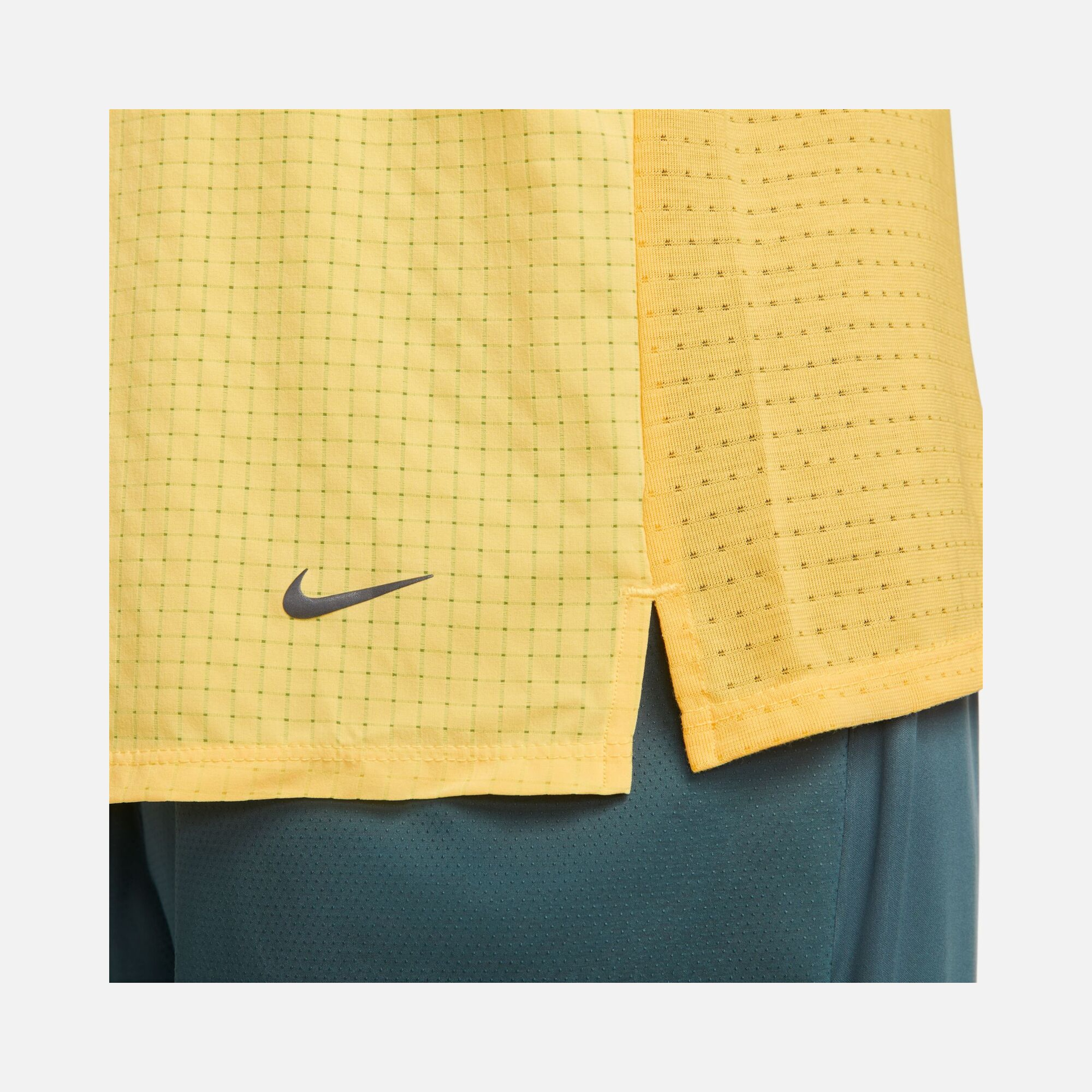 Nike Dri-Fit Trail Solar Chase Running Short-Sleeve Erkek Tişört