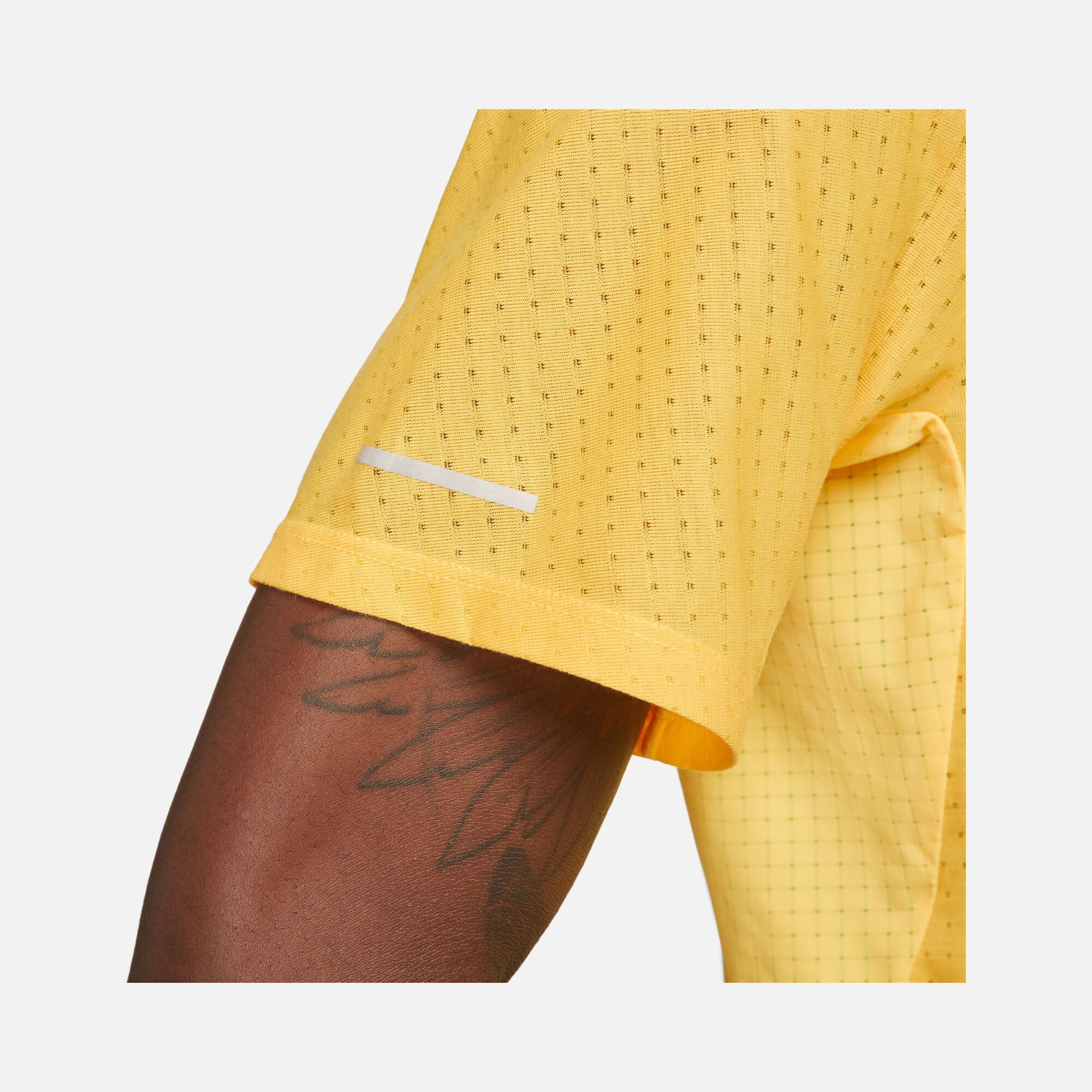 Nike Dri-Fit Trail Solar Chase Running Short-Sleeve Erkek Tişört