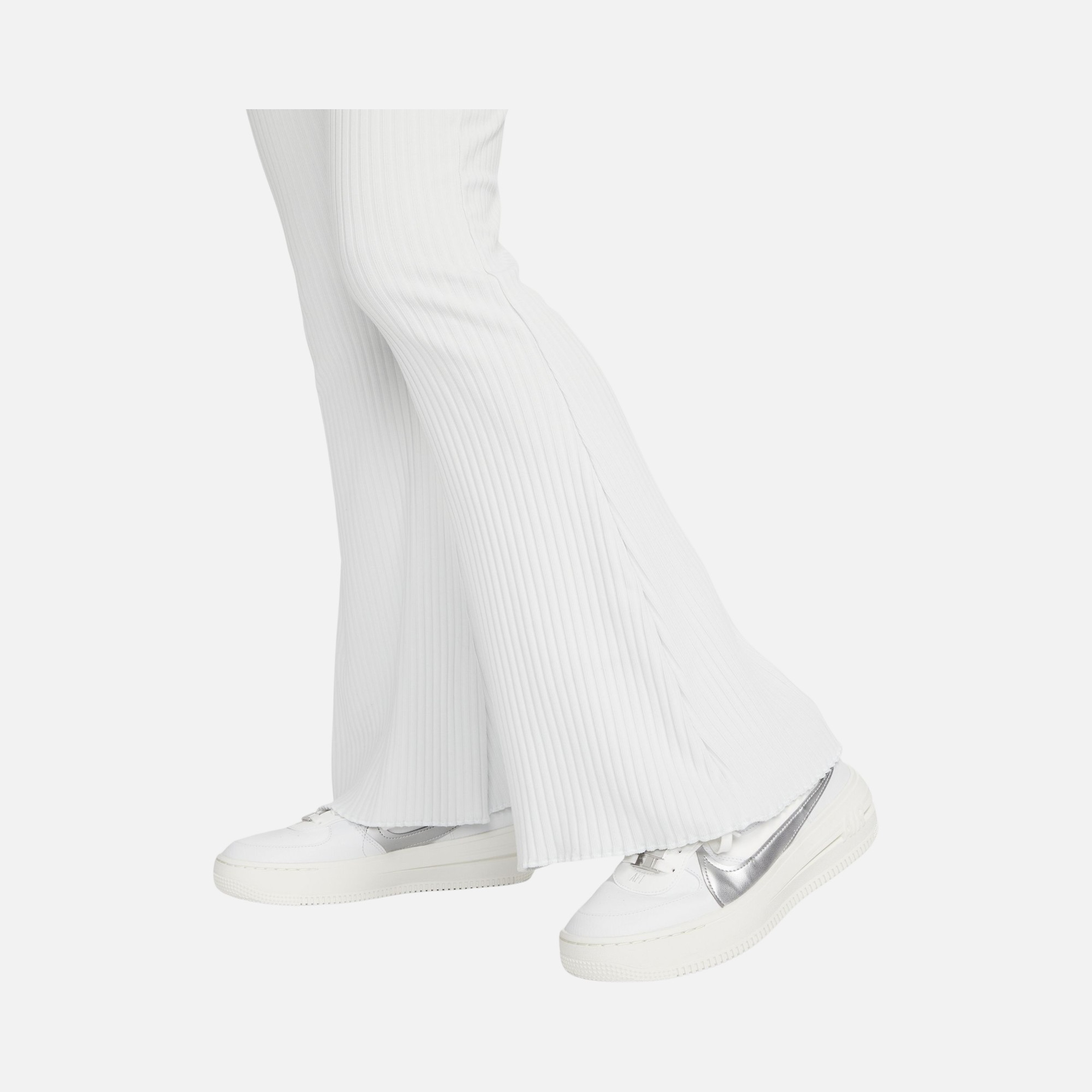 Nike Sportswear High-Waisted Wide Leg Ribbed Kadın Eşofman Altı