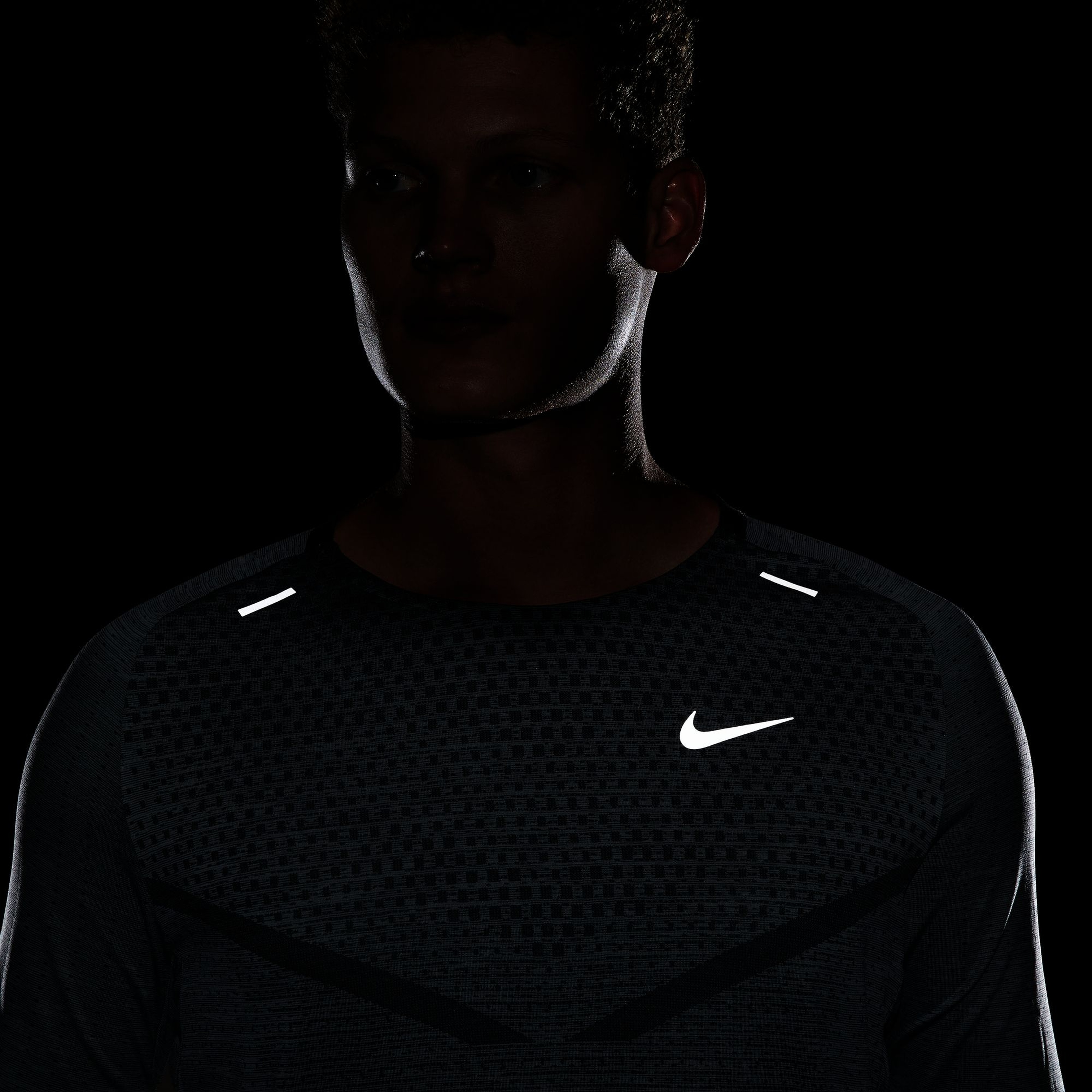 Nike Dri-Fit ADV Techknit Ultra Running Long-Sleeve Erkek Tişört
