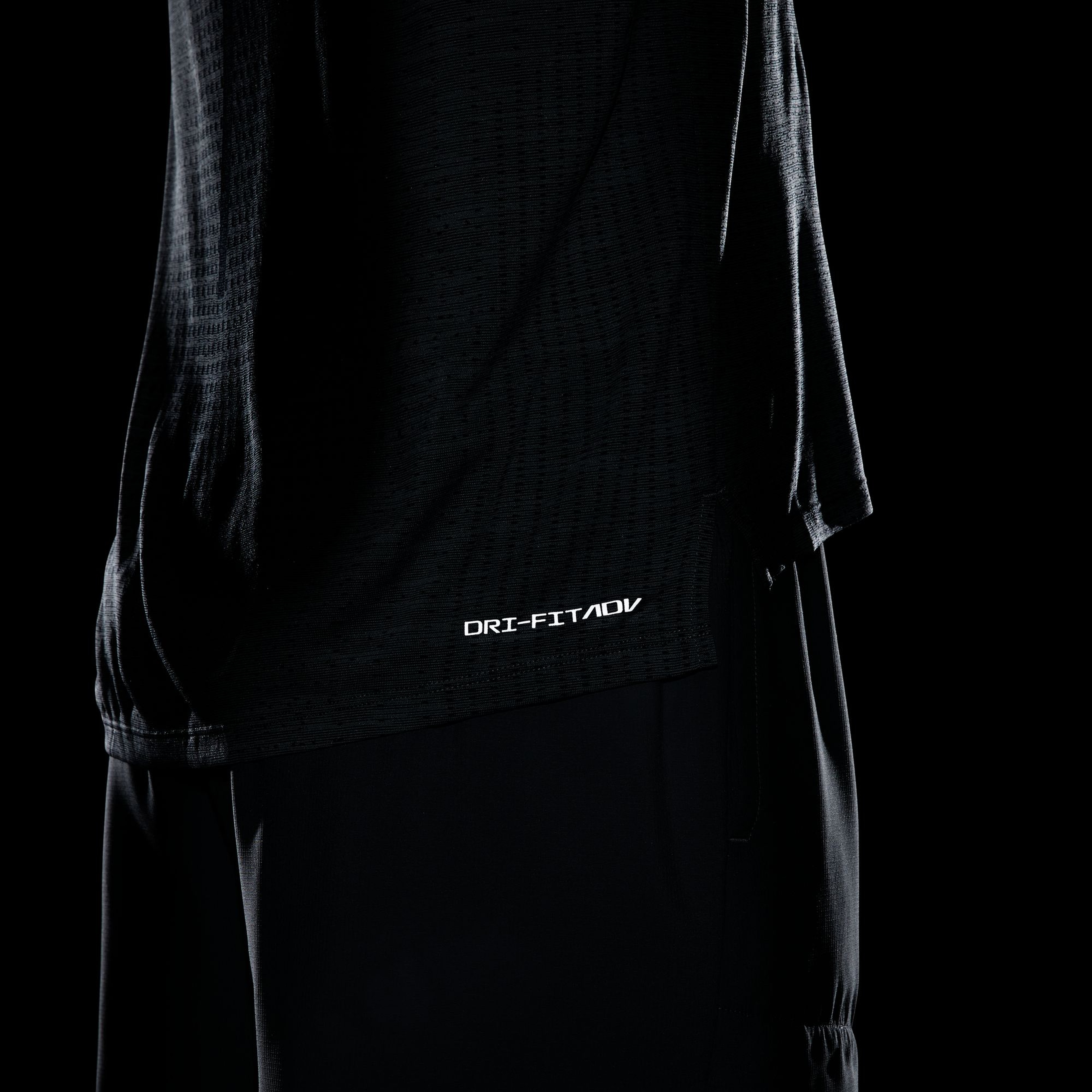 Nike Dri-Fit ADV Techknit Ultra Running Long-Sleeve Erkek Tişört
