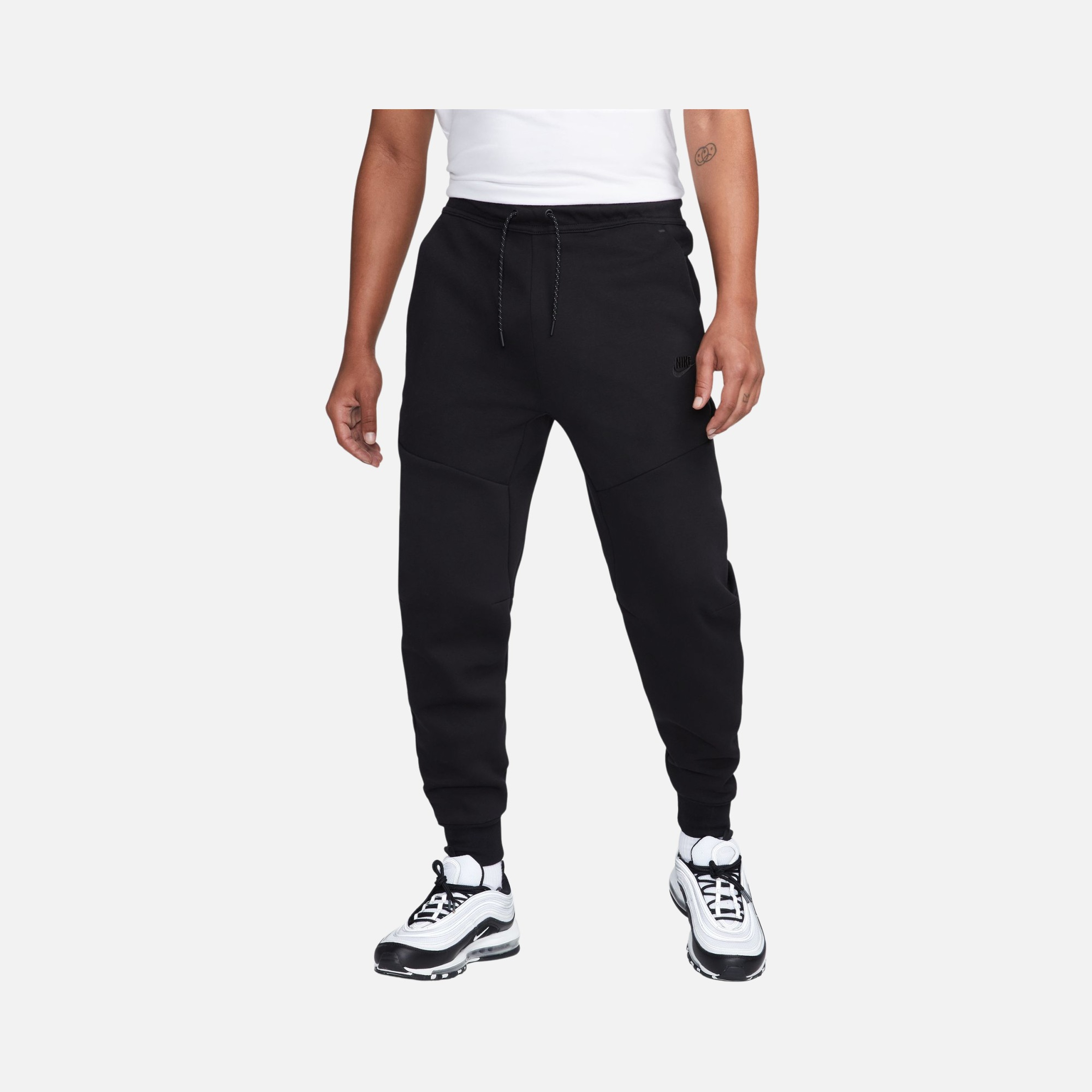 Nike Sportswear Tech Fleece Graphic Joggers Erkek Eşofman Altı