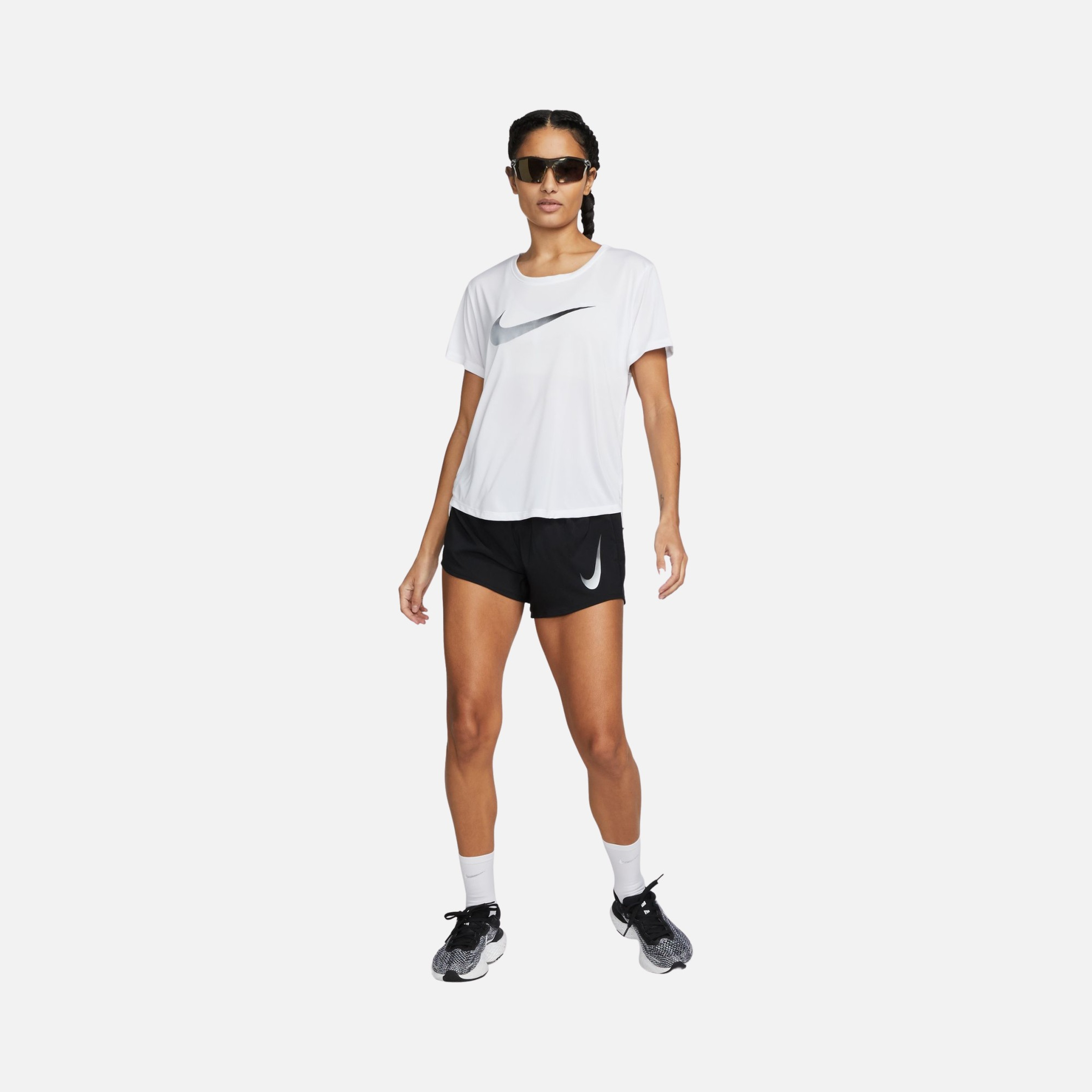 Nike Dri-Fit One Swoosh Graphic Running Short-Sleeve Kadın Tişört