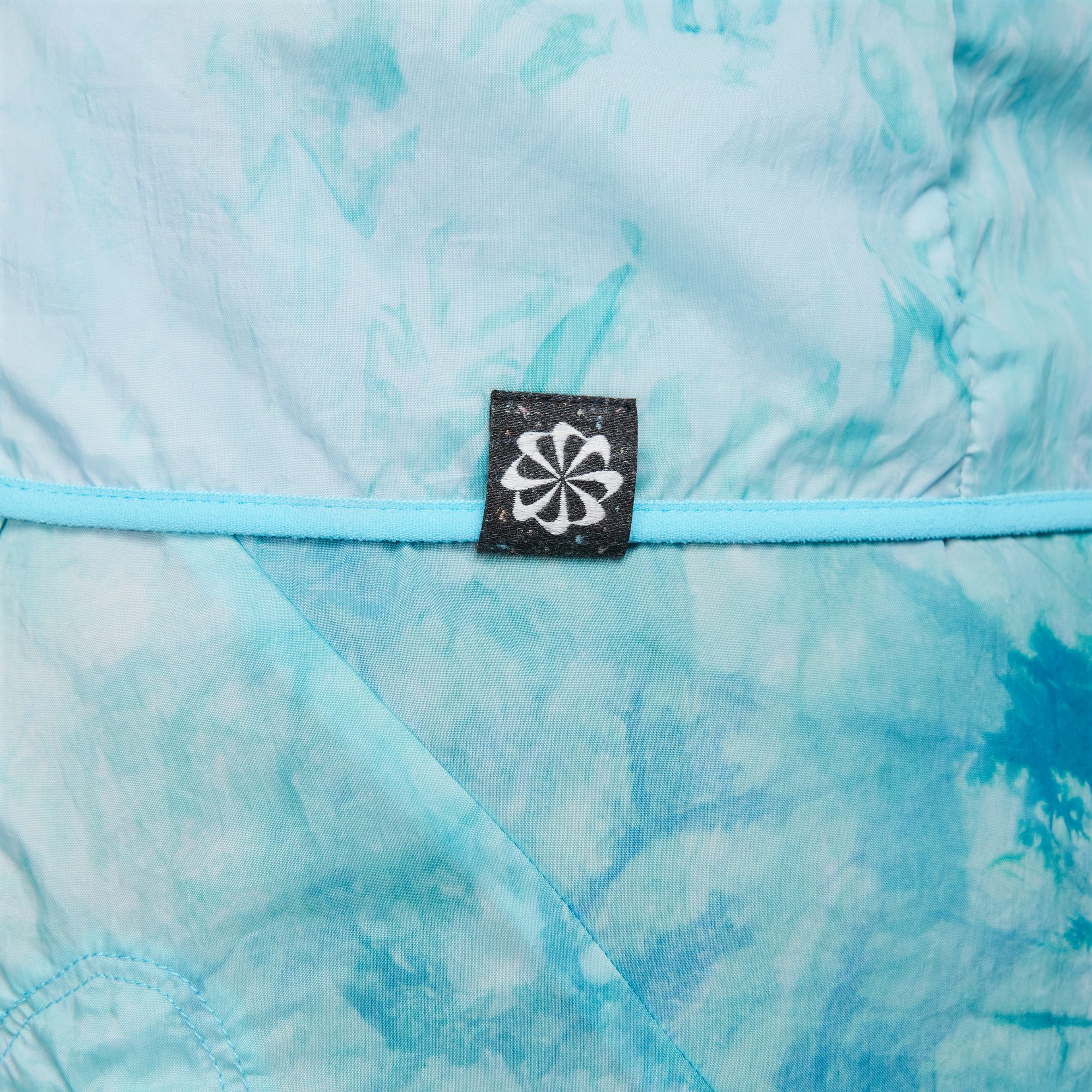 Nike Repel Trail-Running All-Over Printed Recoverable Full-Zip Hoodie Kadın Ceket