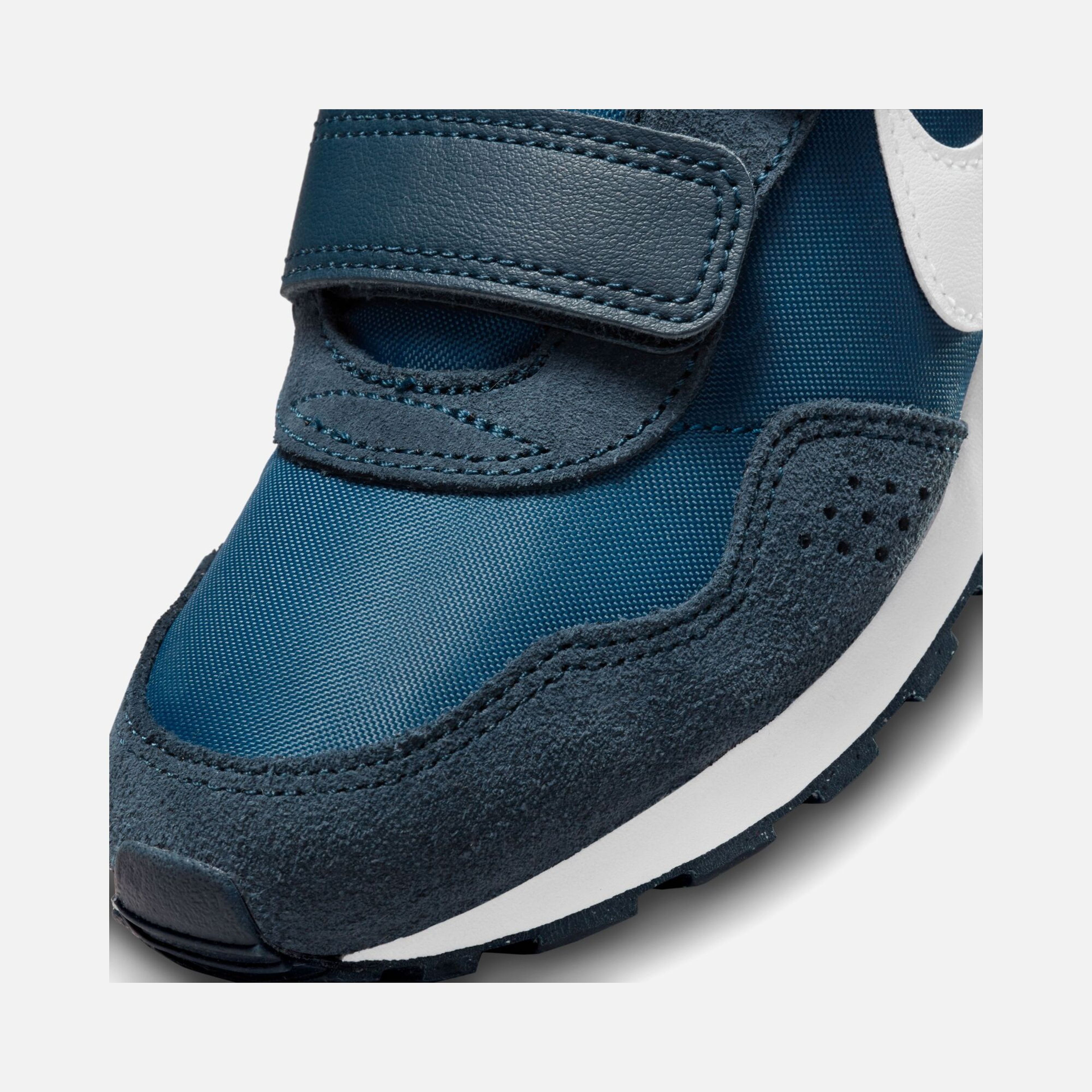 Nike MD Valiant (PSV) Çocuk Spor Ayakkabı