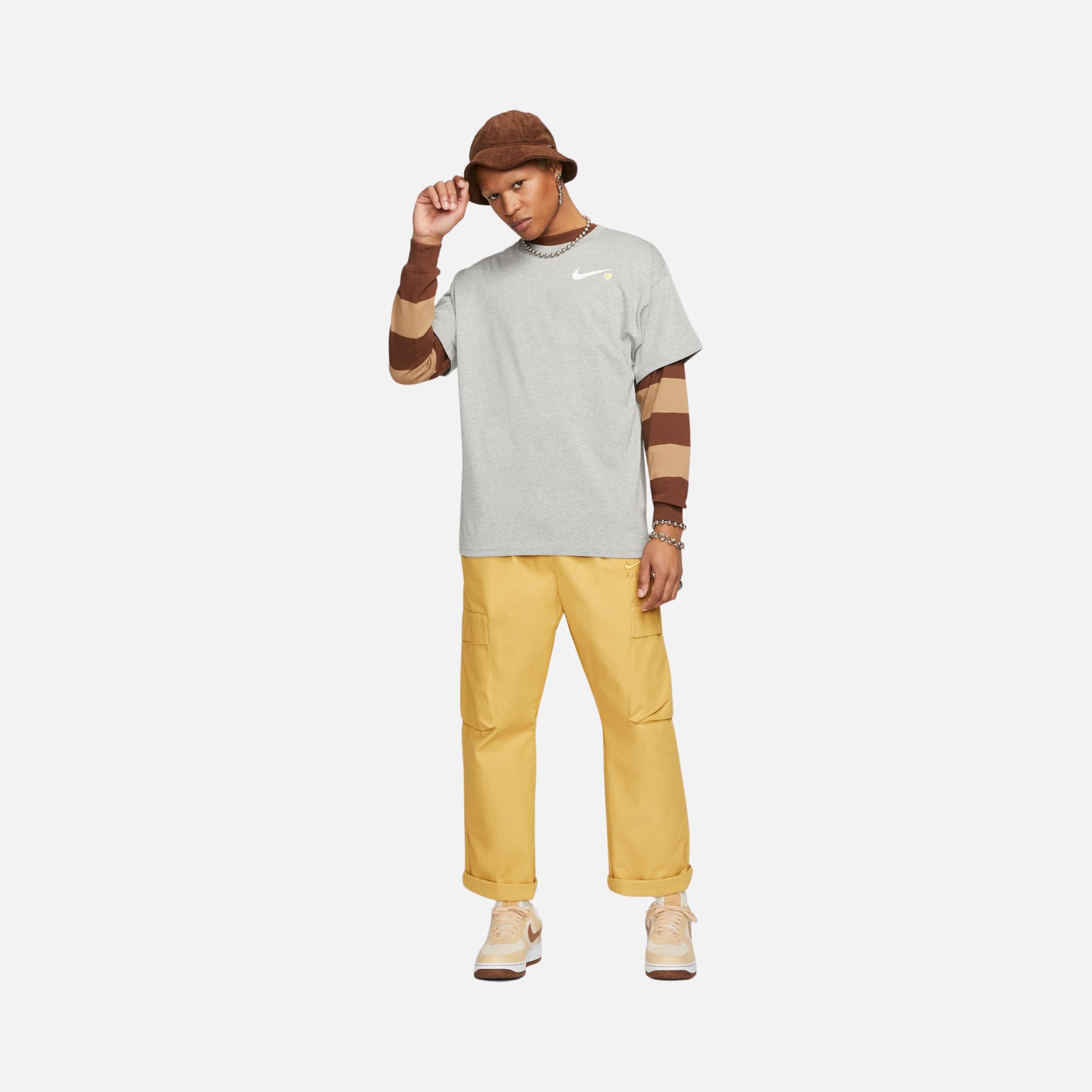Nike Sportswear Valentine's Day Graphic Short-Sleeve Erkek Tişört
