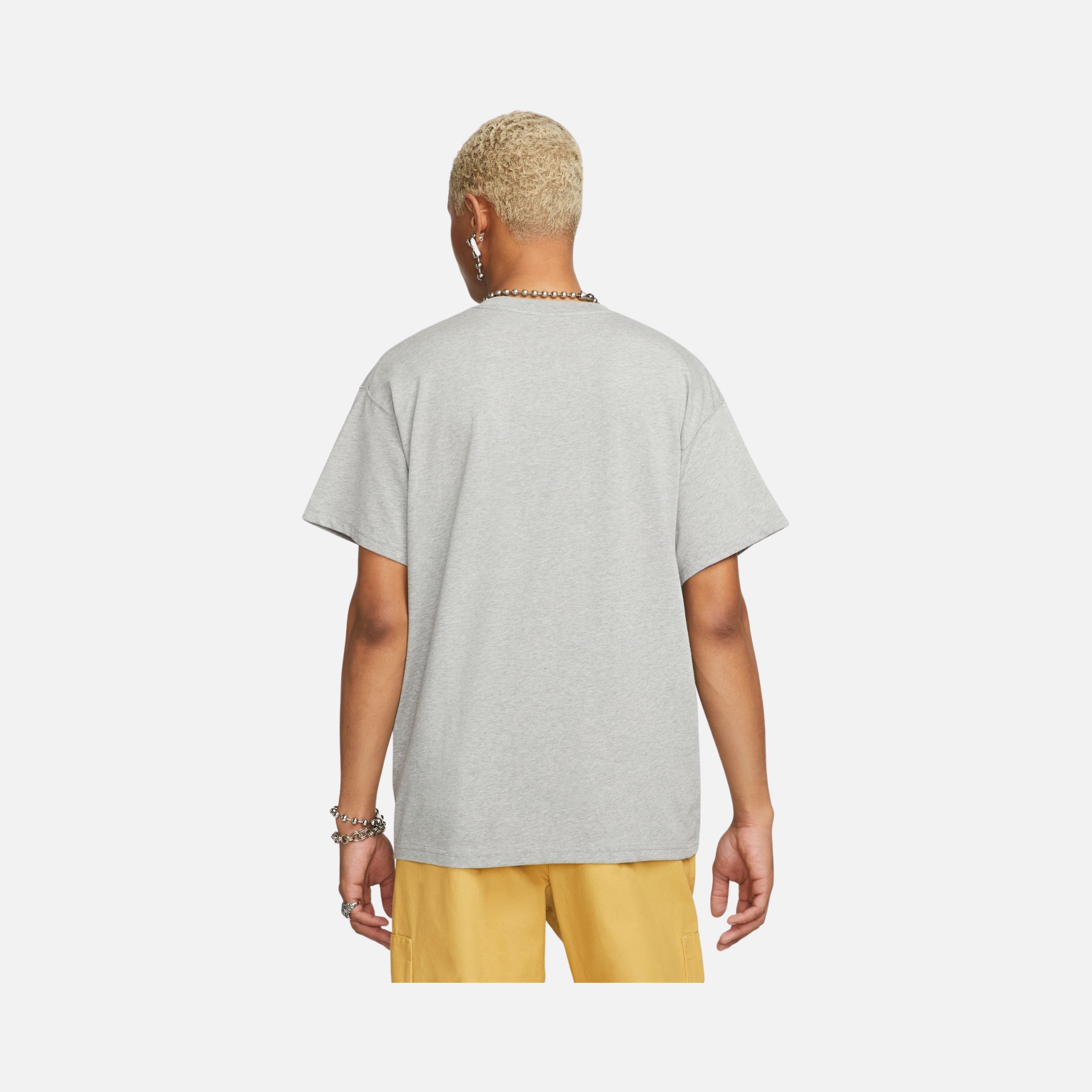 Nike Sportswear Valentine's Day Graphic Short-Sleeve Erkek Tişört