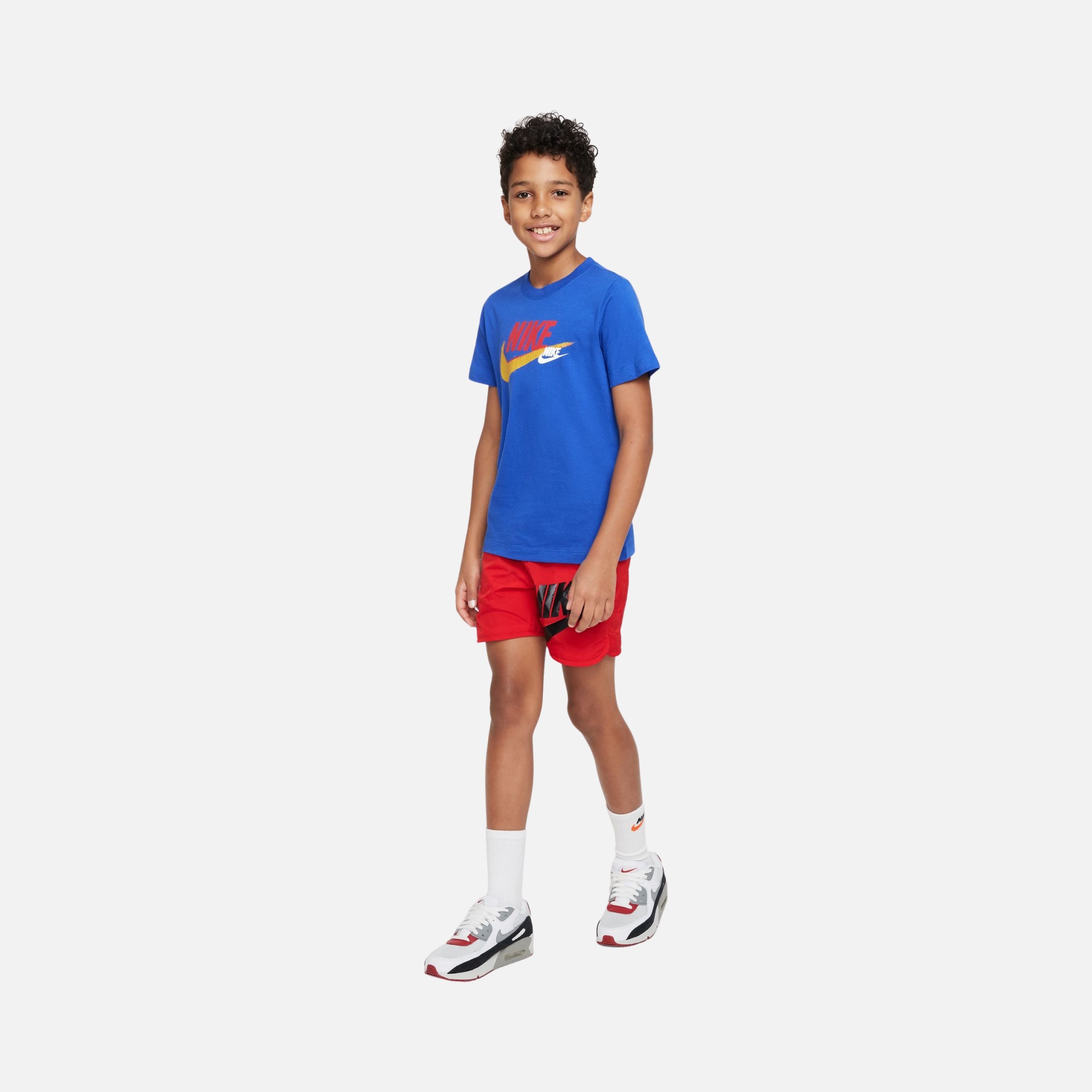 Nike Sportswear Standard Issue Short-Sleeve (Boys') Çocuk Tişört