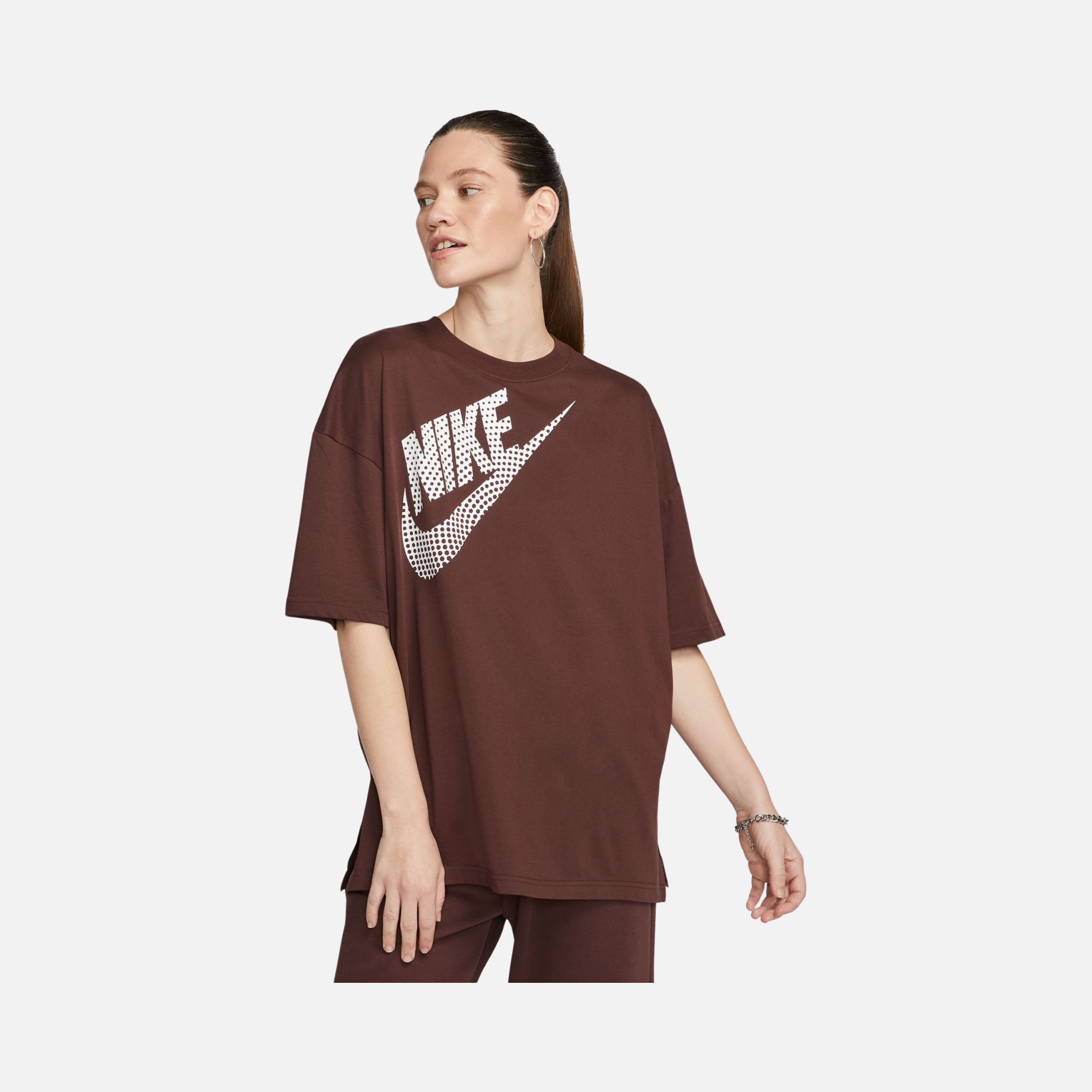 Nike Sportswear Graphic Dance Short-Sleeve Kadın Tişört
