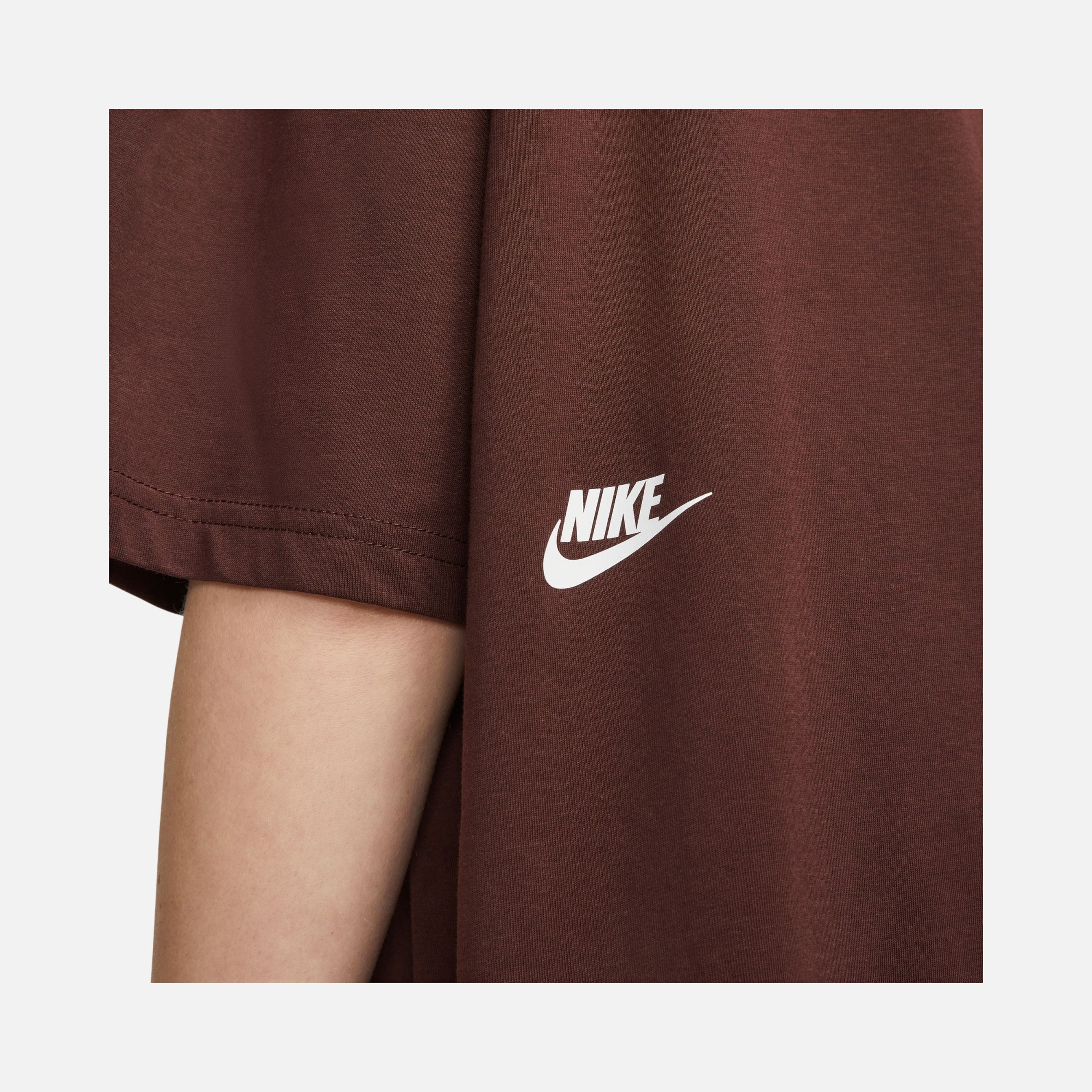 Nike Sportswear Graphic Dance Short-Sleeve Kadın Tişört