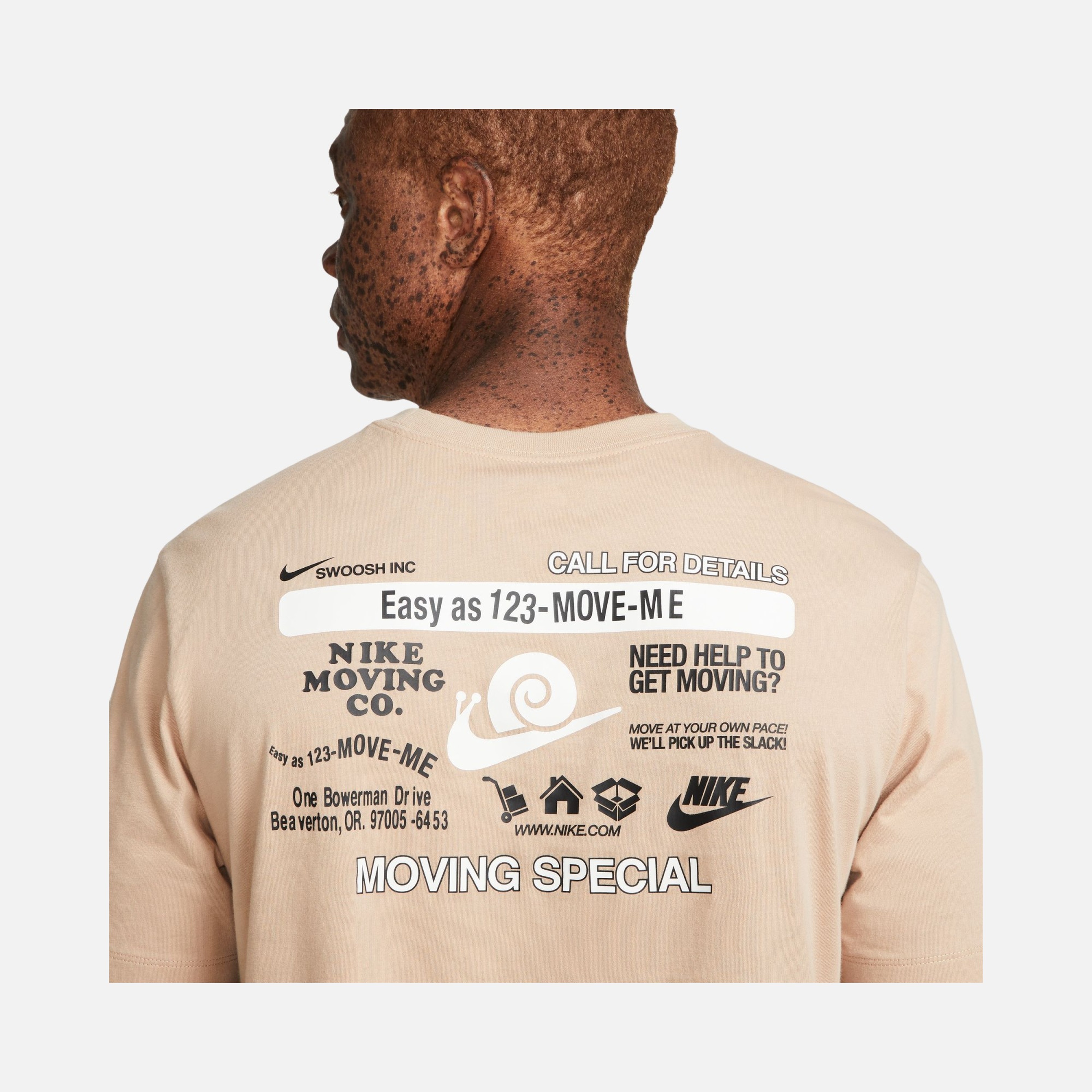 Nike Sportswear Moving Special Graphic Short-Sleeve Erkek Tişört