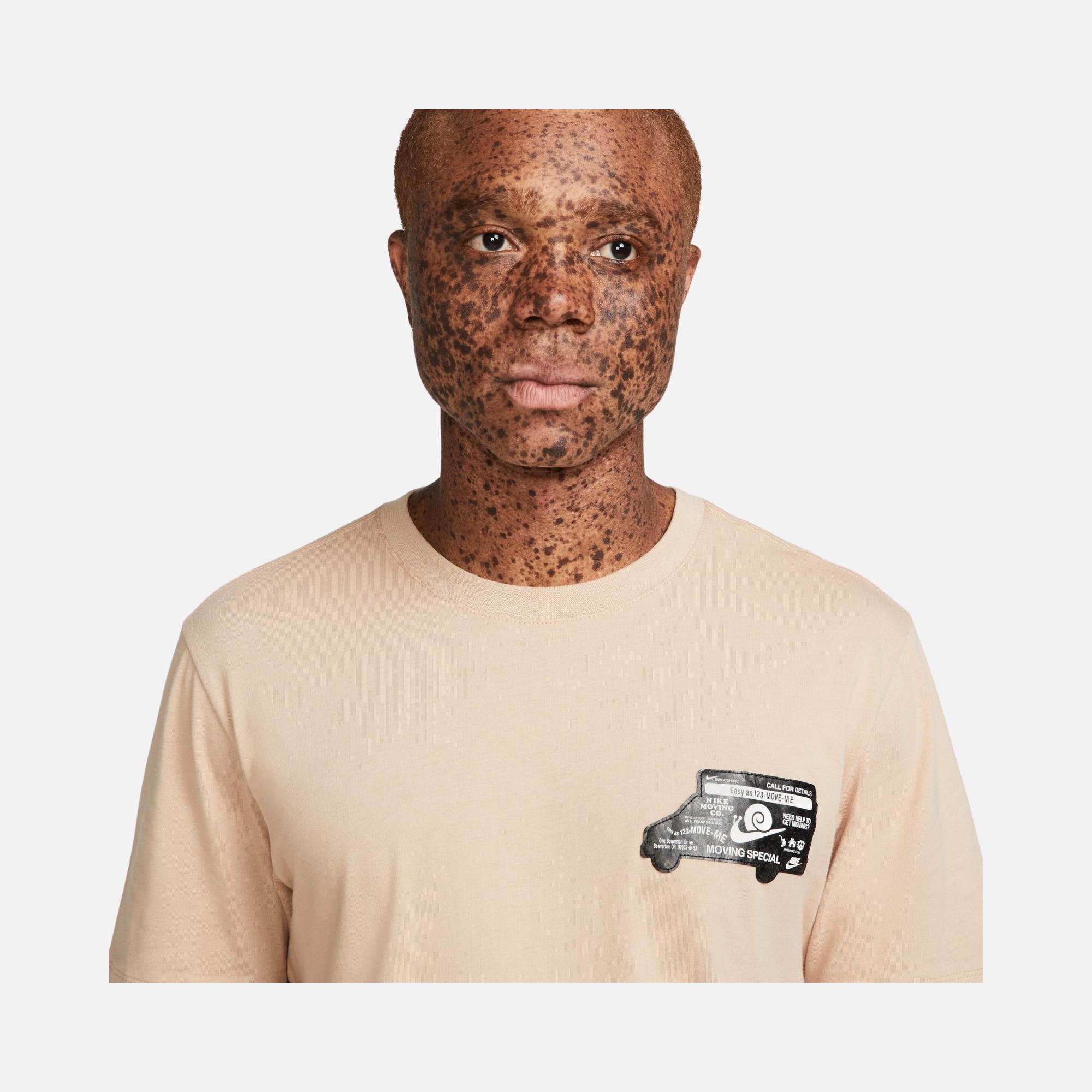 Nike Sportswear Moving Special Graphic Short-Sleeve Erkek Tişört