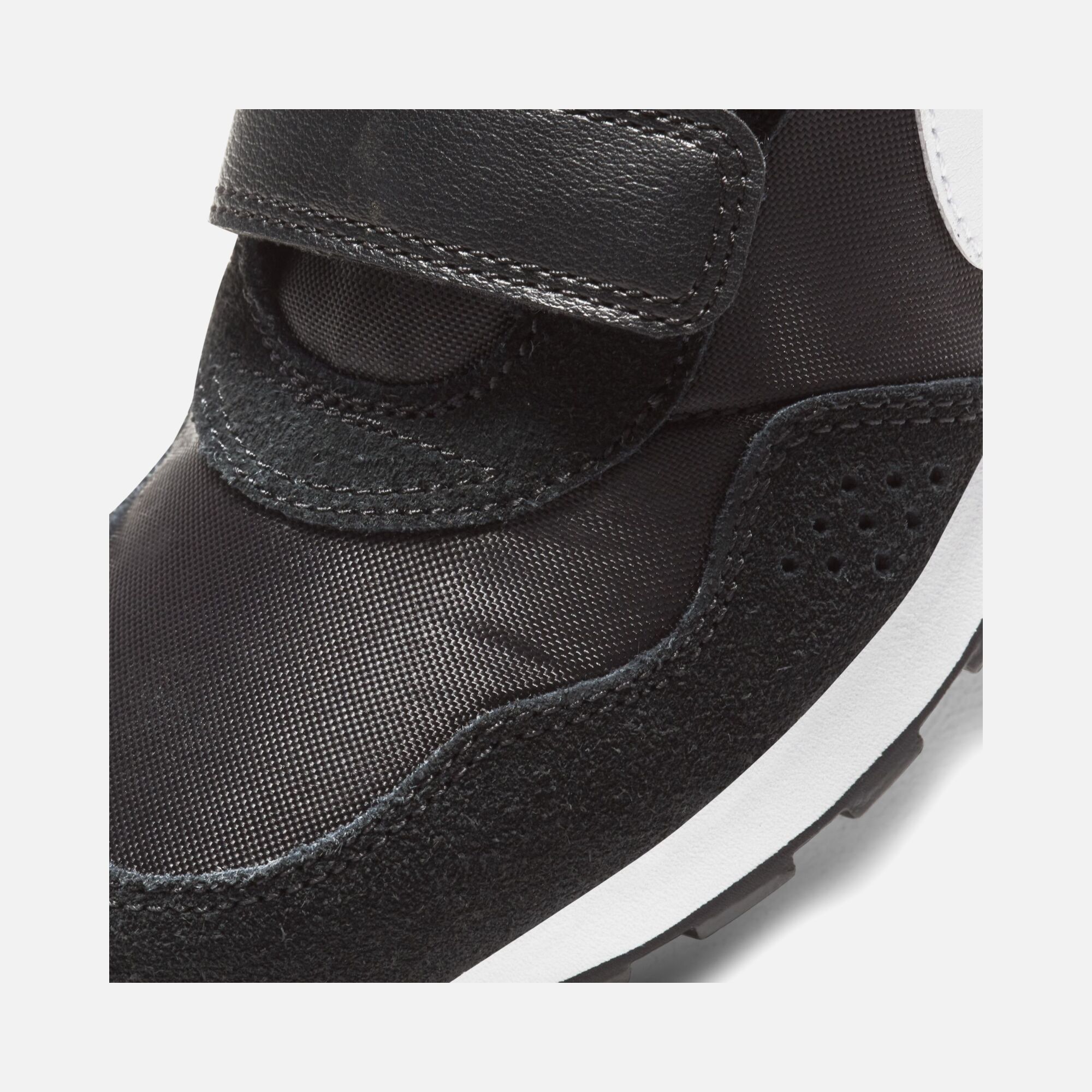 Nike MD Valiant (PSV) Çocuk Spor Ayakkabı