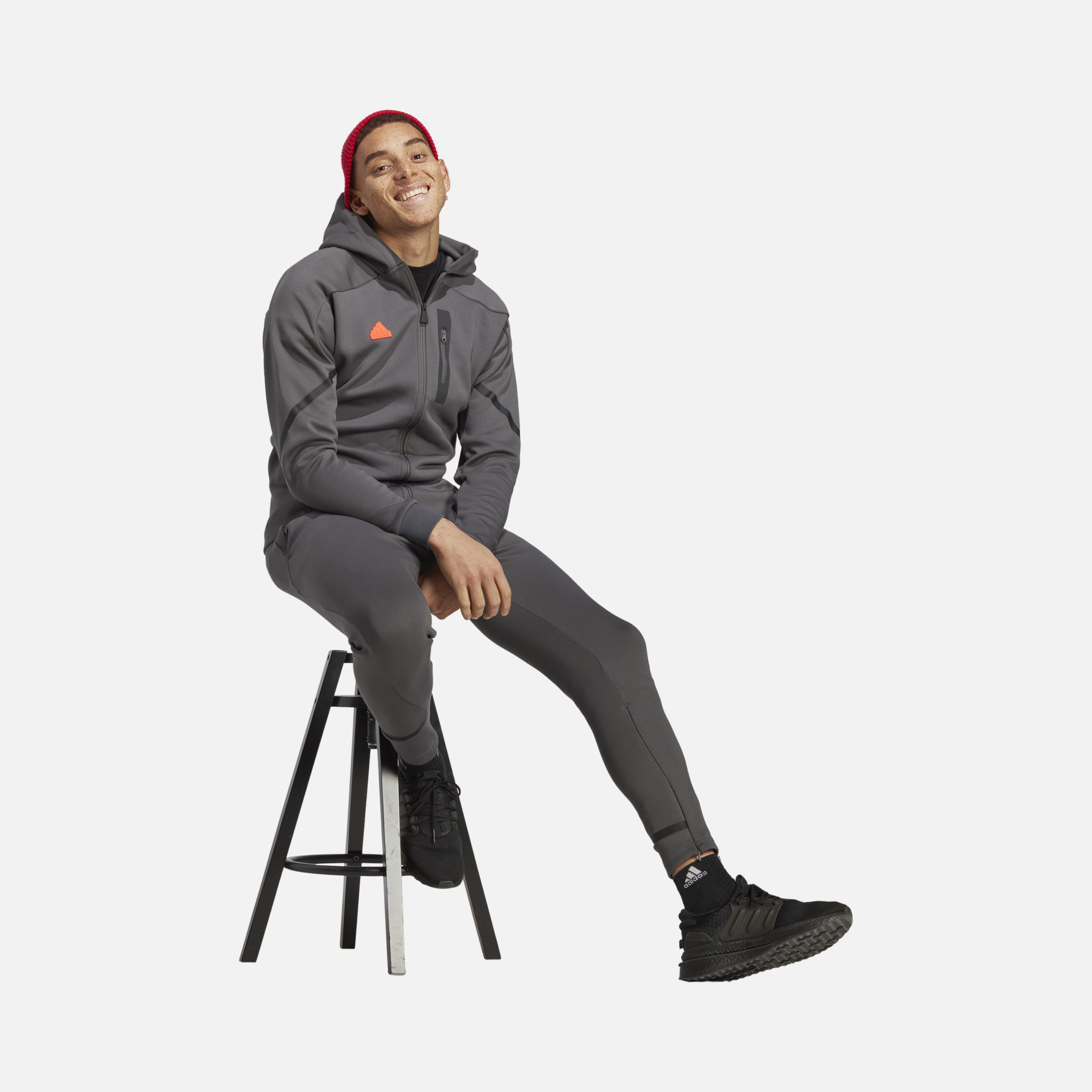 adidas Sportswear Designed for Gameday Zippered-Leg Erkek Eşofman Altı
