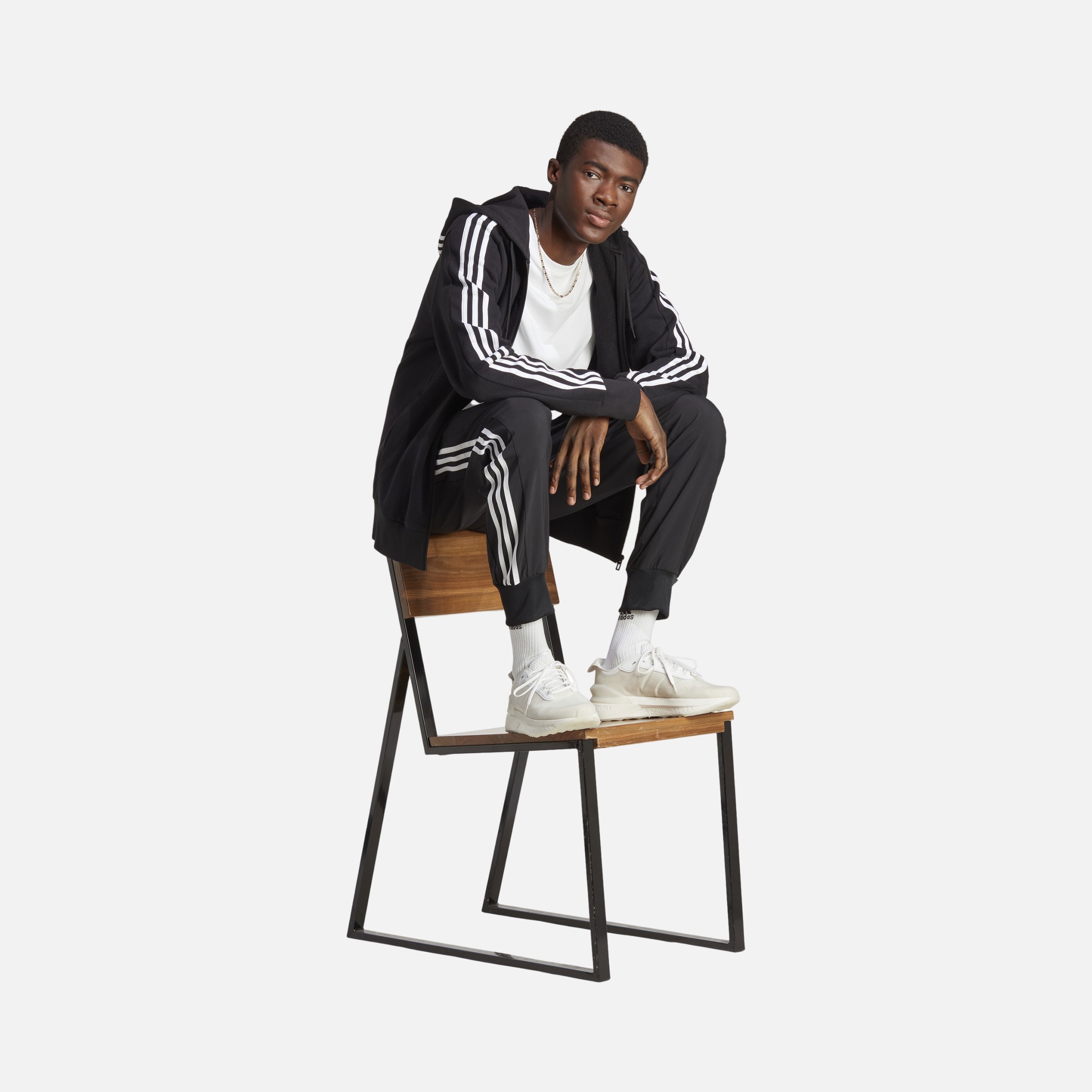 adidas Sportswear Aeroredy  3-Stripes Woven Erkek Eşofman Altı