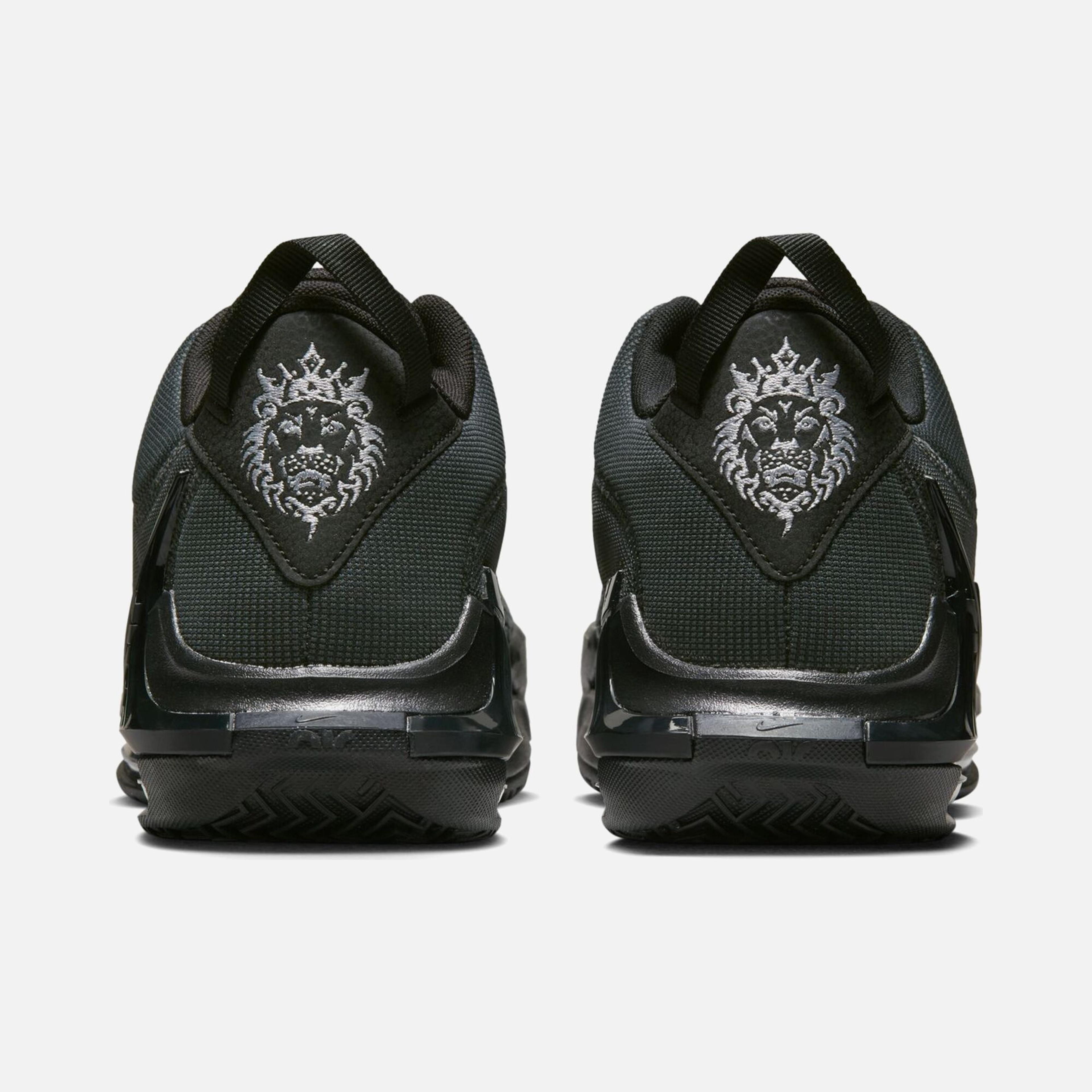 Nike LeBron James Witness VII Erkek Basketbol Ayakkabısı