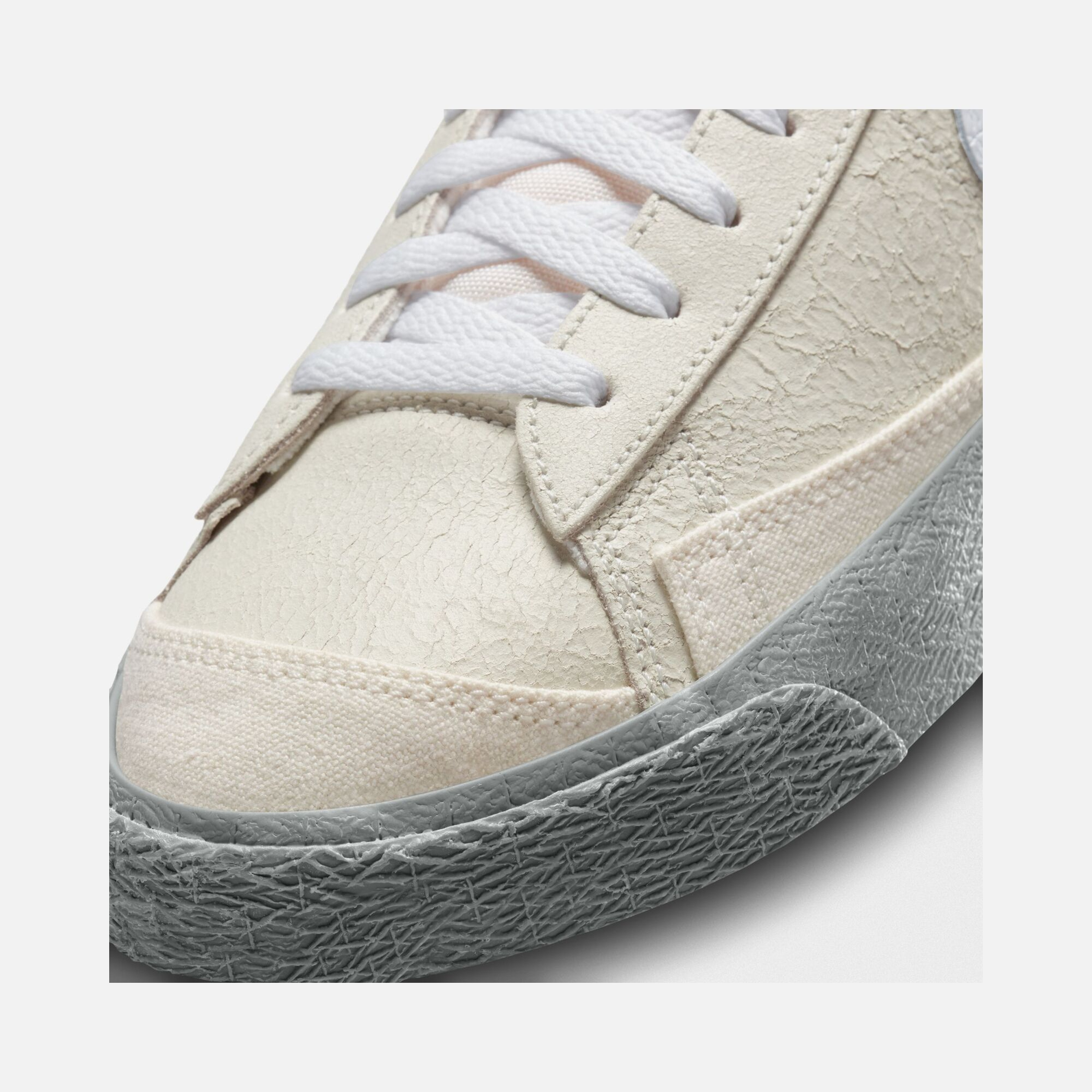 Nike Blazer Mid '77 SE Erkek Spor Ayakkabı