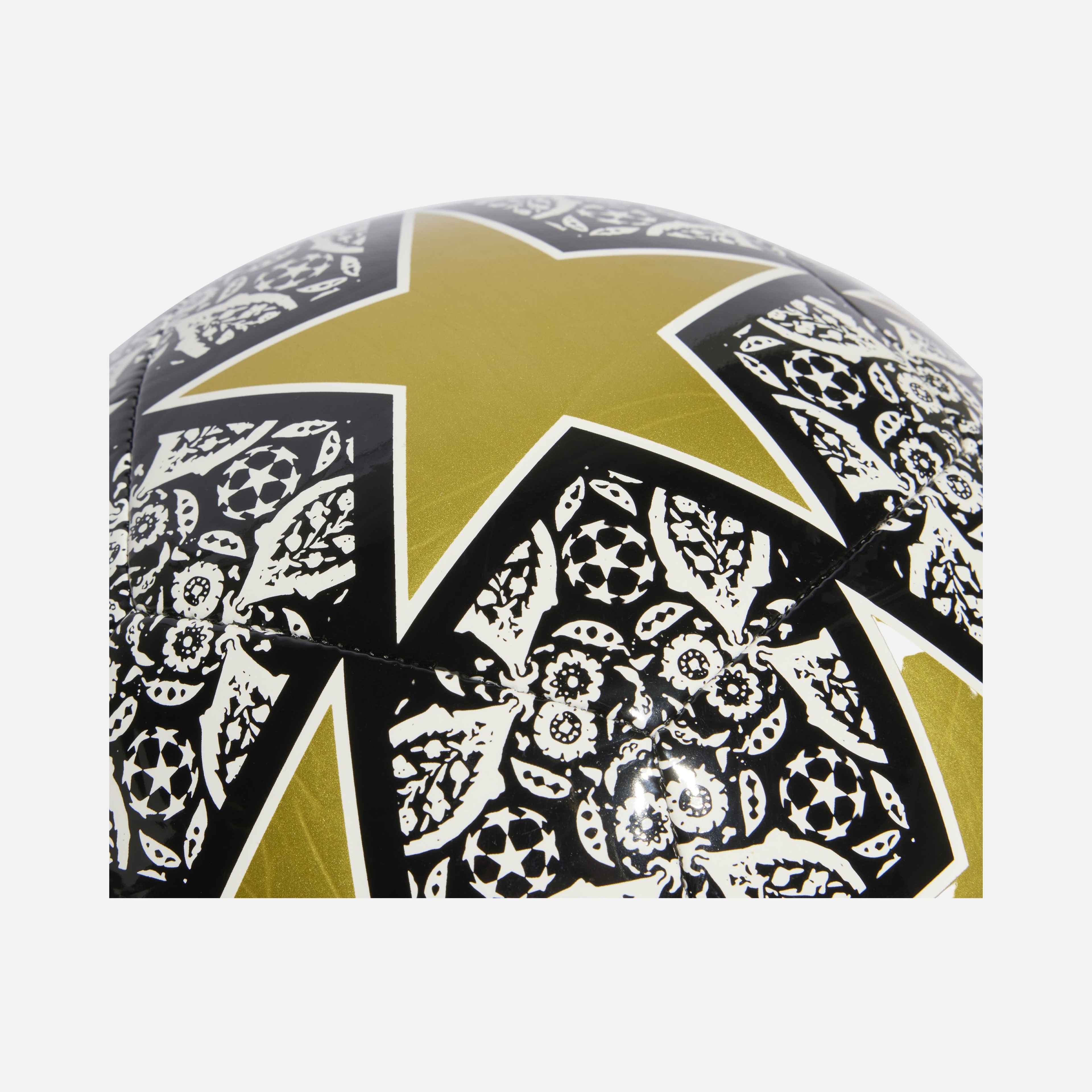 adidas Ucl Club İstanbul No:5 Futbol Topu