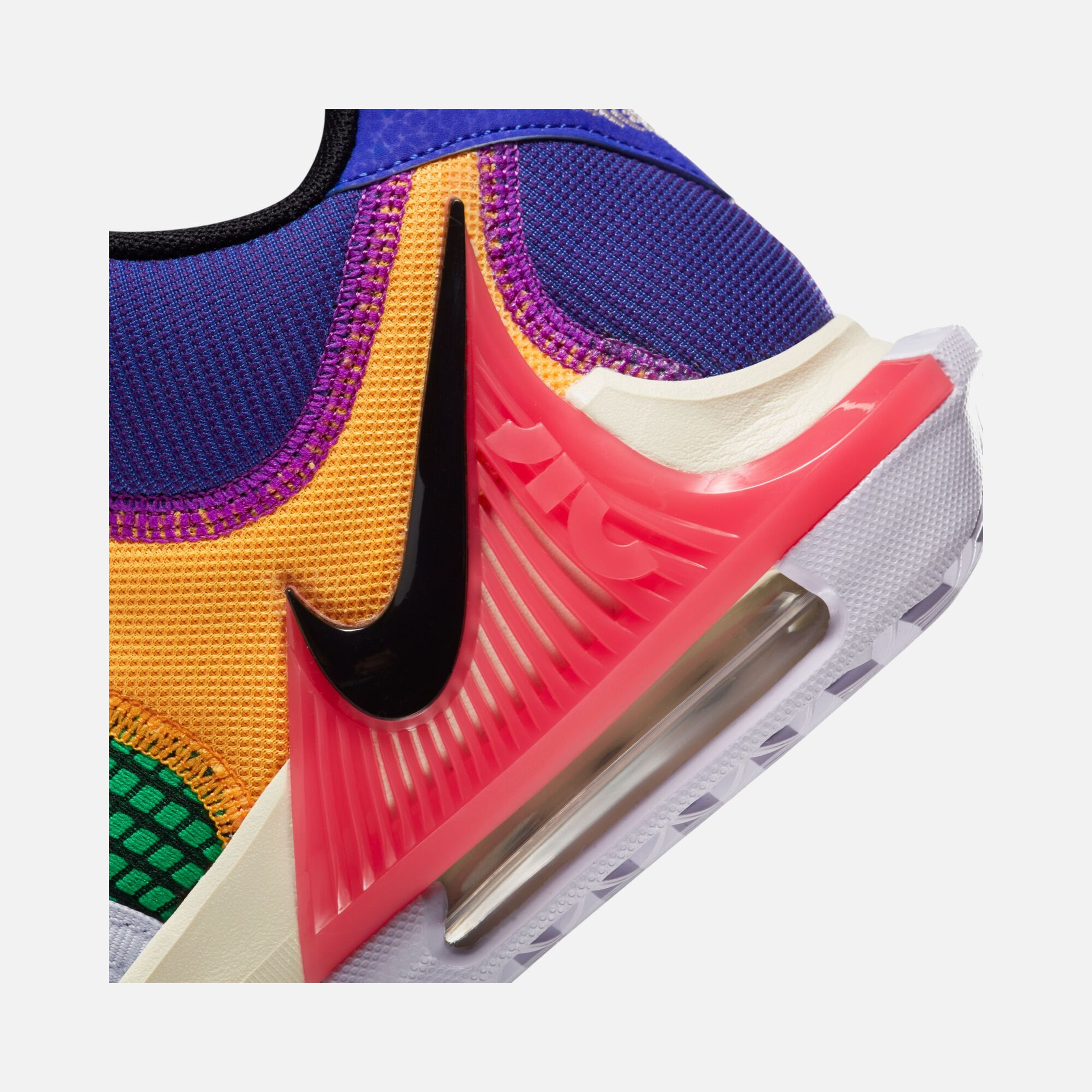 Nike LeBron James Witness VII Erkek Basketbol Ayakkabısı