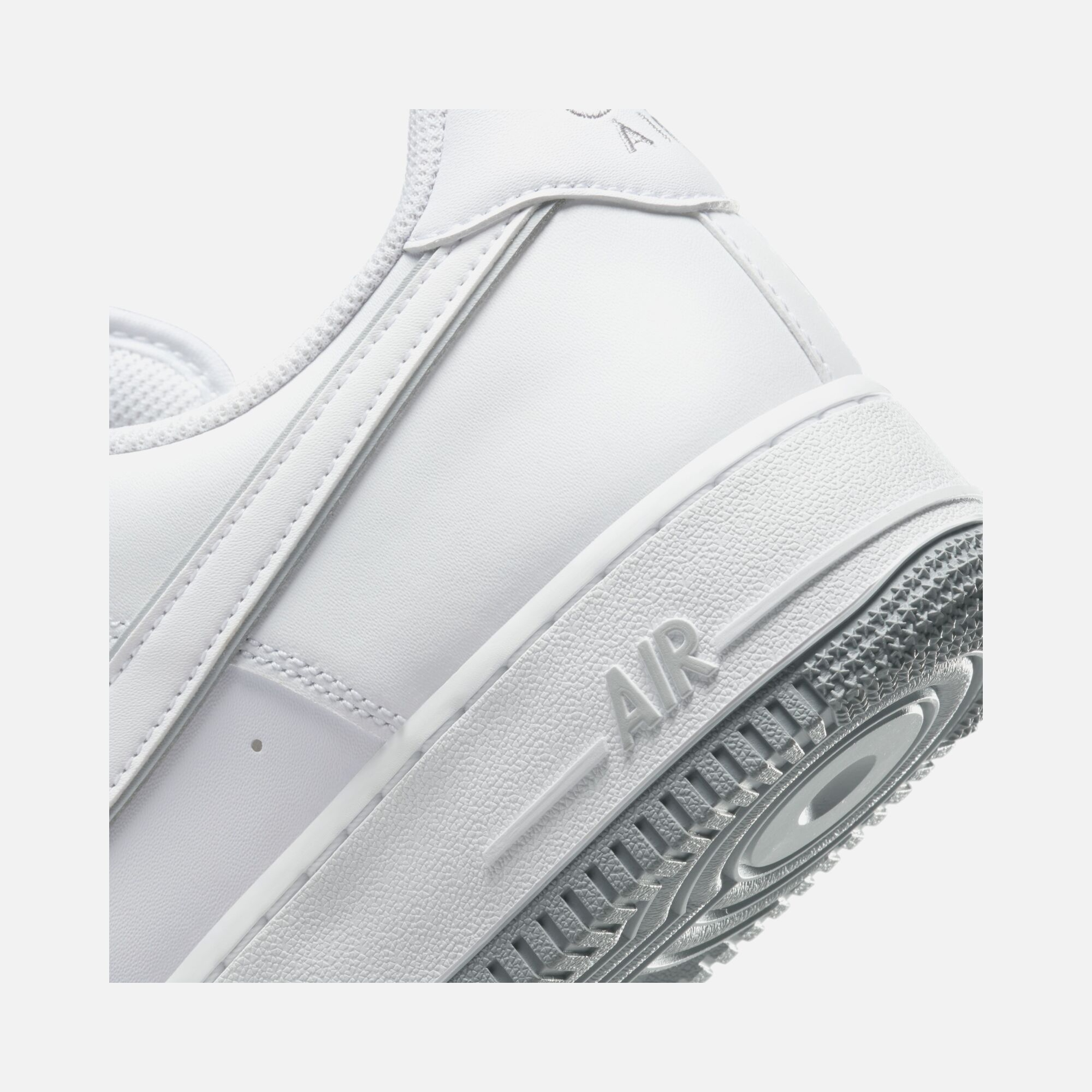 Nike Air Force 1 '07 FW23 Erkek Spor Ayakkabı