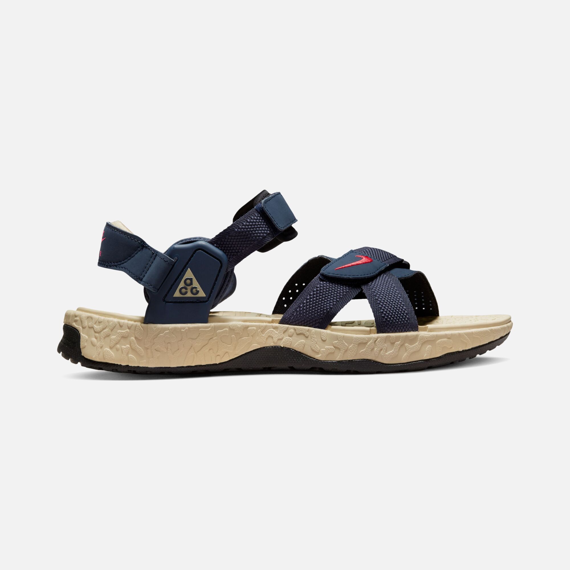 Nike ACG Air Deschutz+ ''City Walks to Canyon Trails'' Erkek