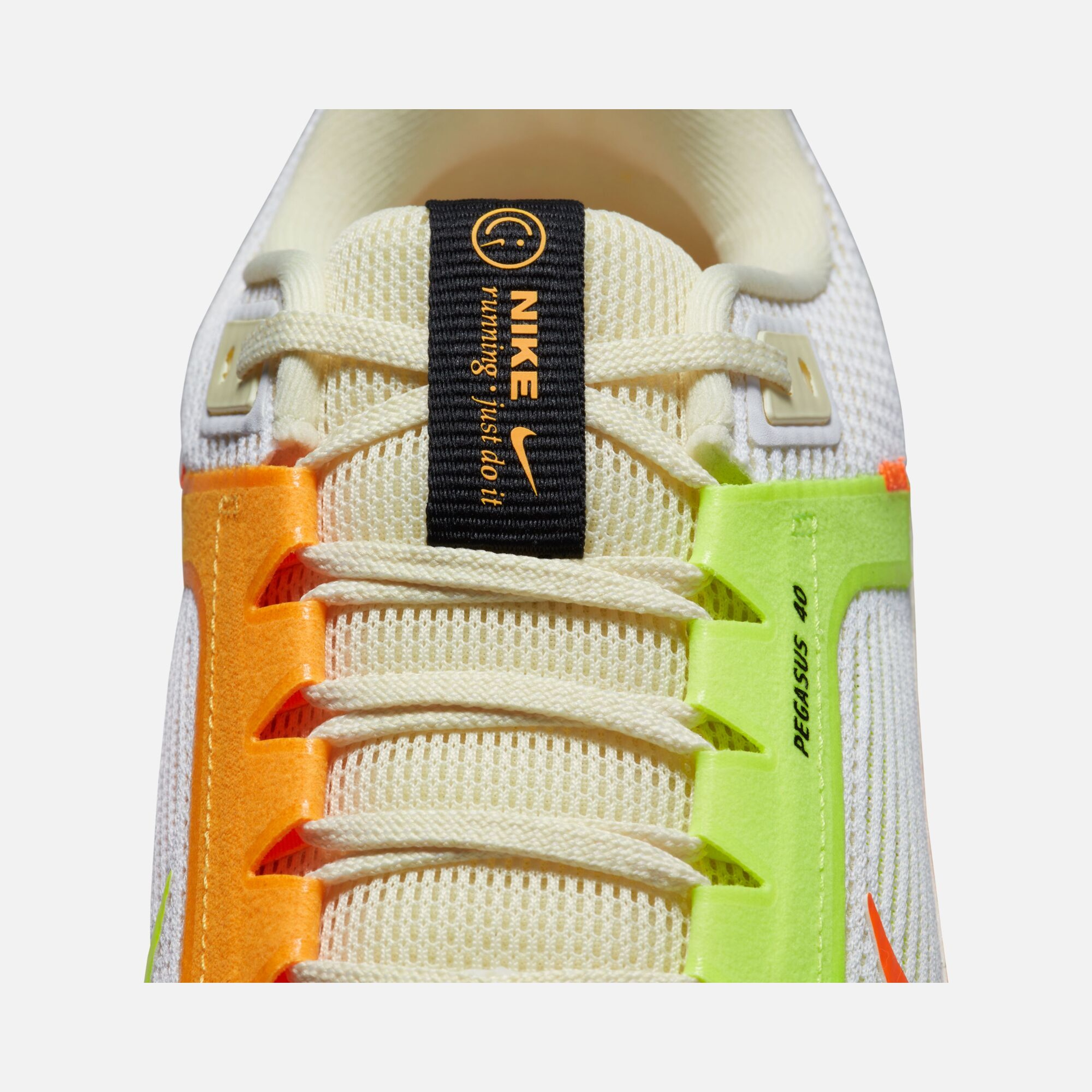 Nike Air Zoom Pegasus 40 Road Running Erkek Spor Ayakkabı