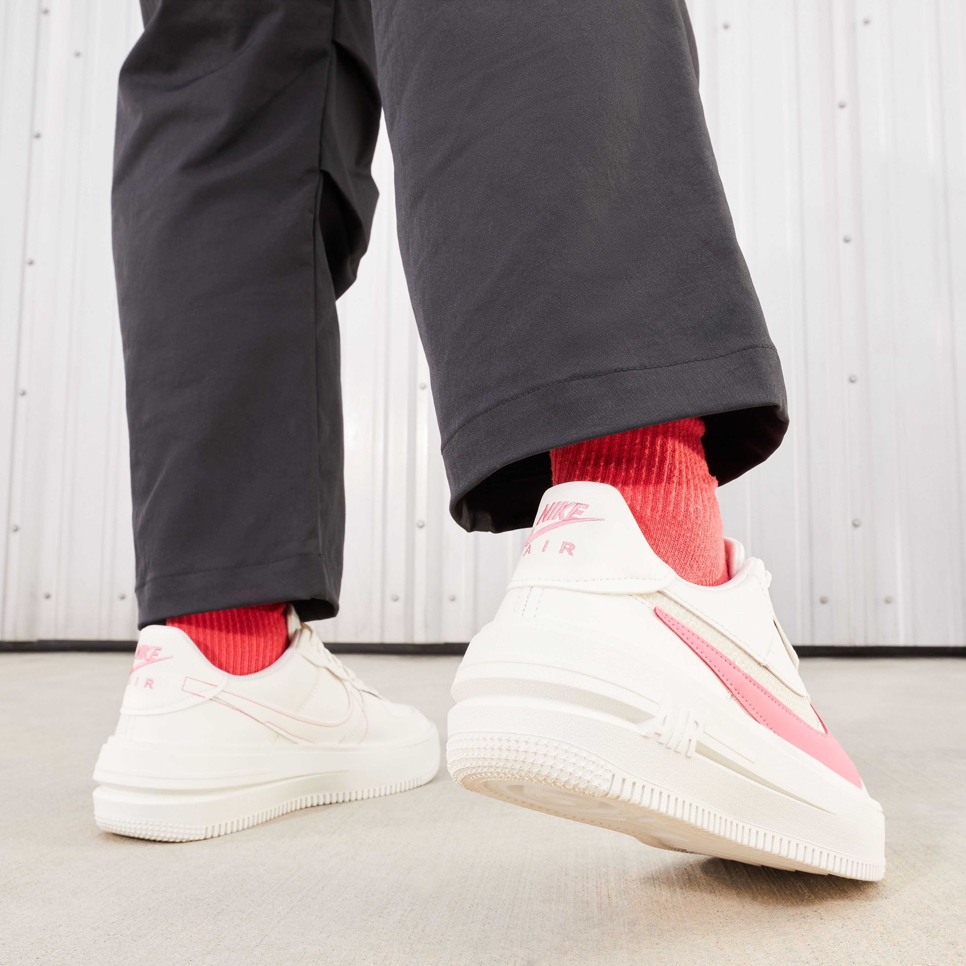 Nike Air Force 1 PLT.AF.ORM Kadın Spor Ayakkabı