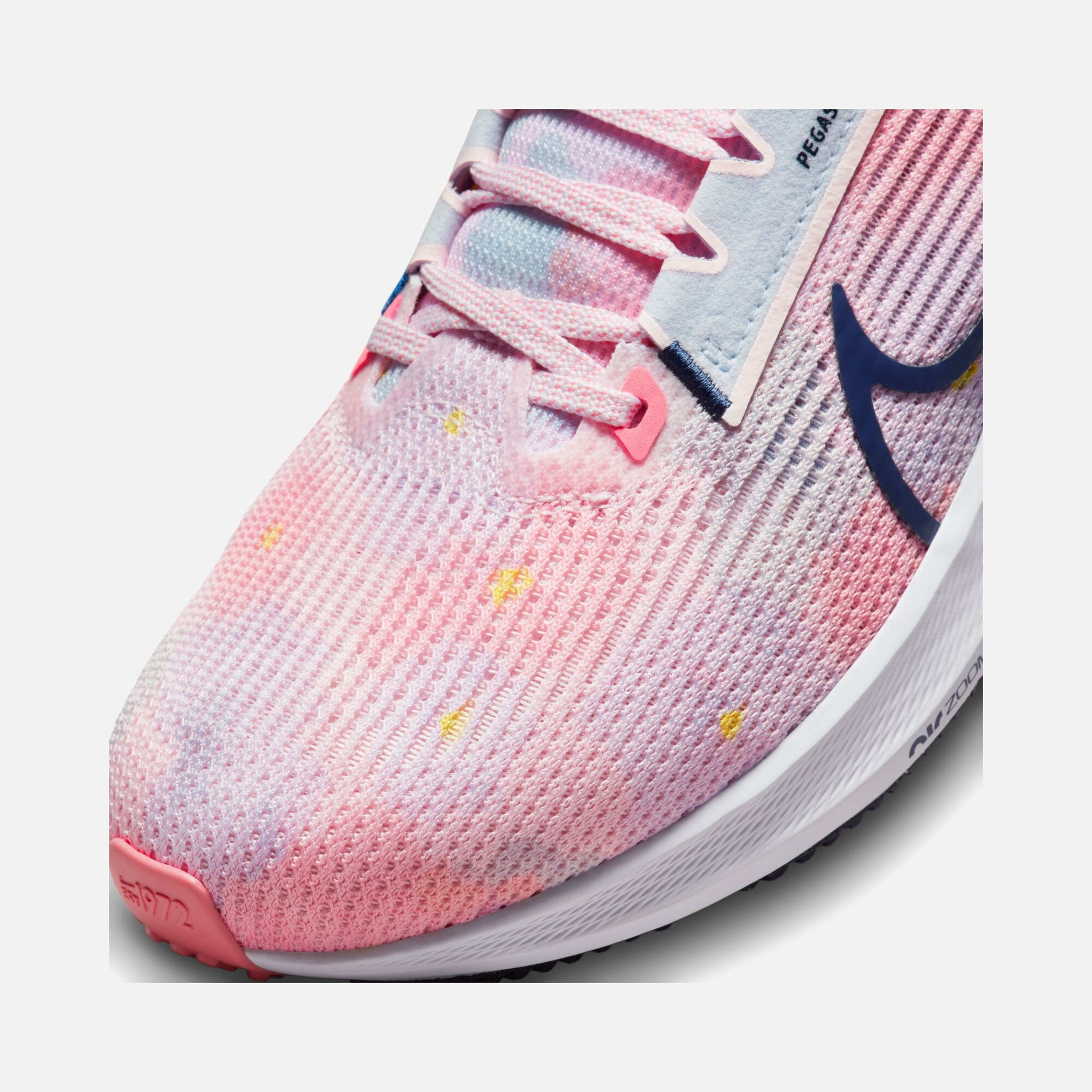 Nike Pegasus 40 Premium Road Running Kadın Spor Ayakkabı