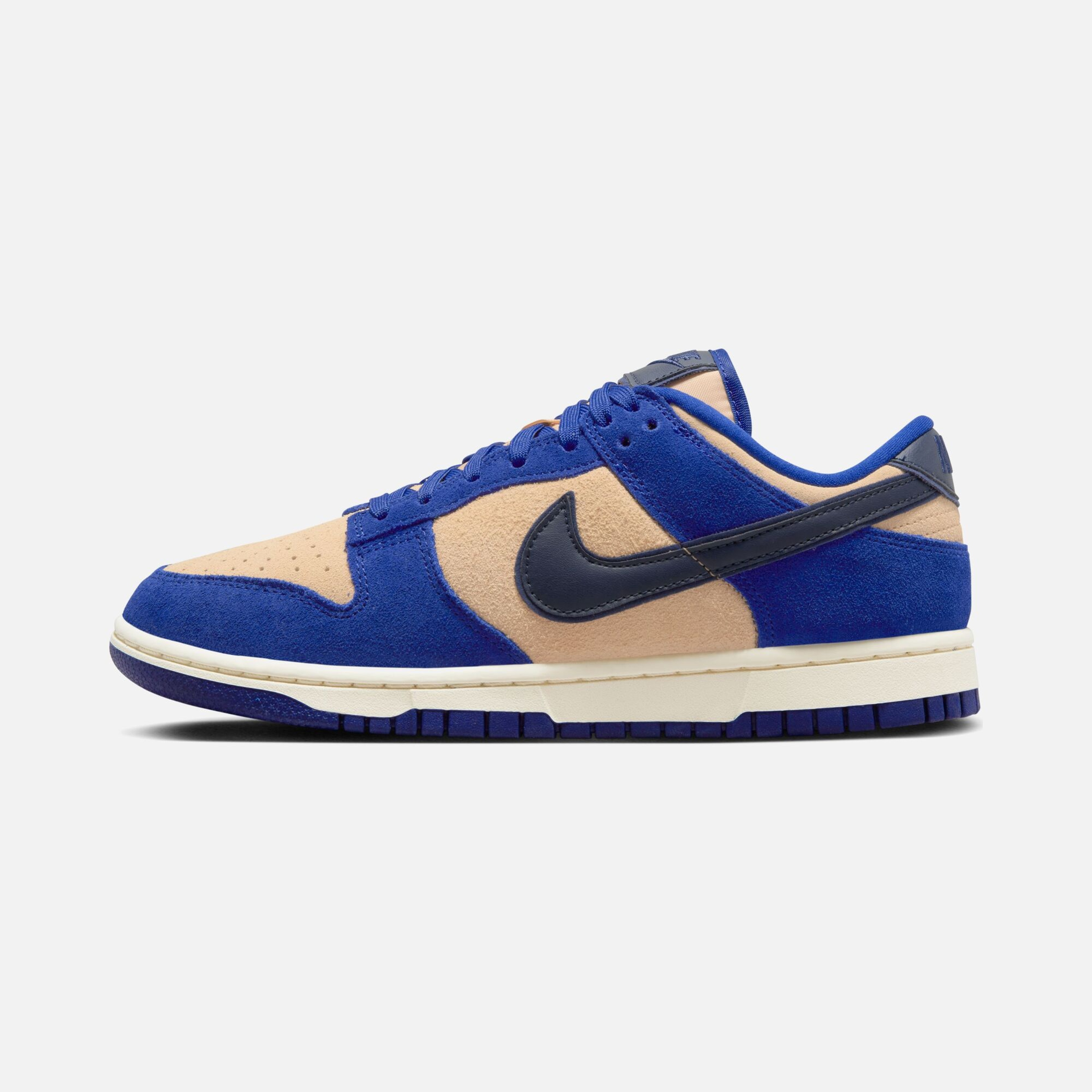 Nike Dunk Low Lux ''Suede'' Kadın Spor Ayakkabı