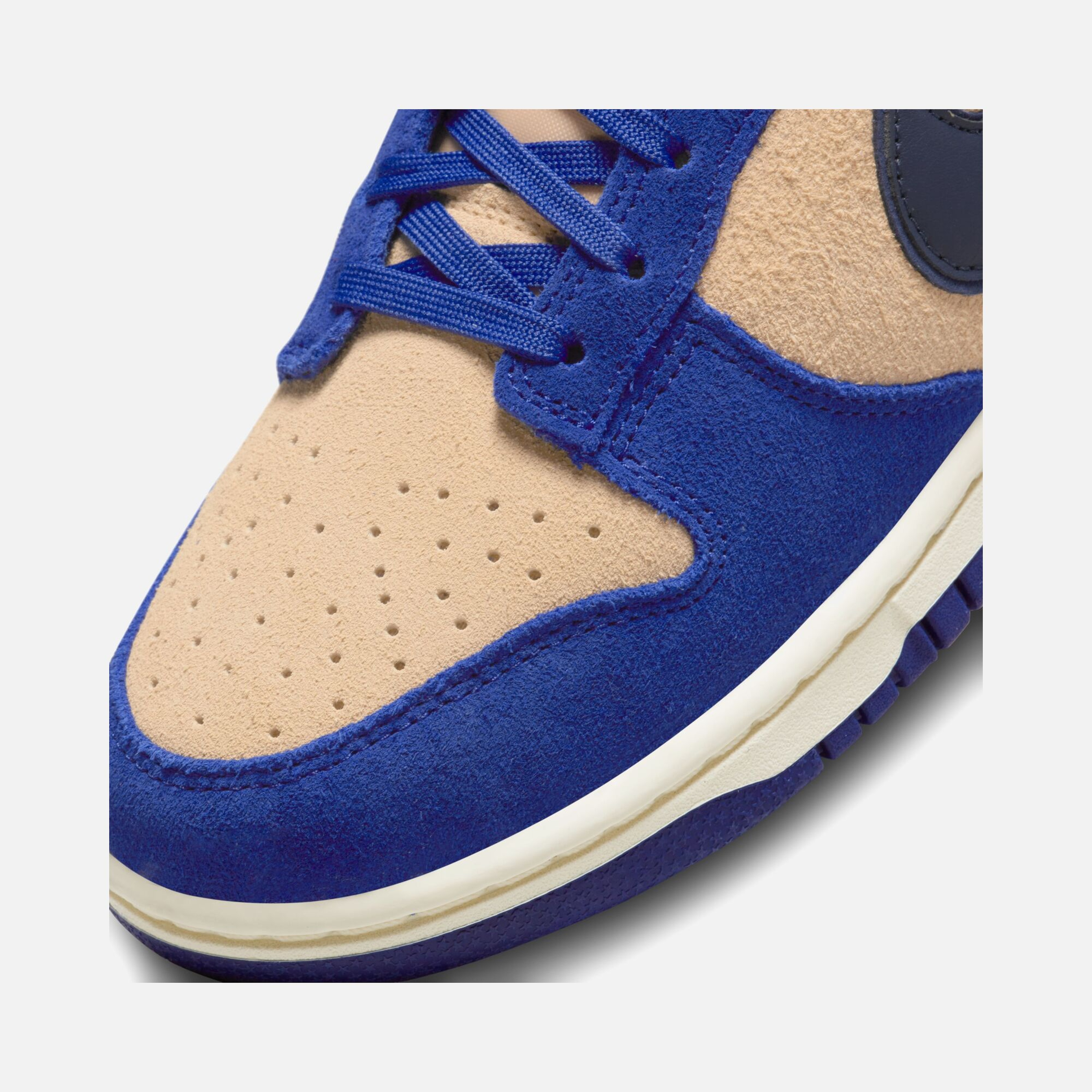 Nike Dunk Low Lux ''Suede'' Kadın Spor Ayakkabı