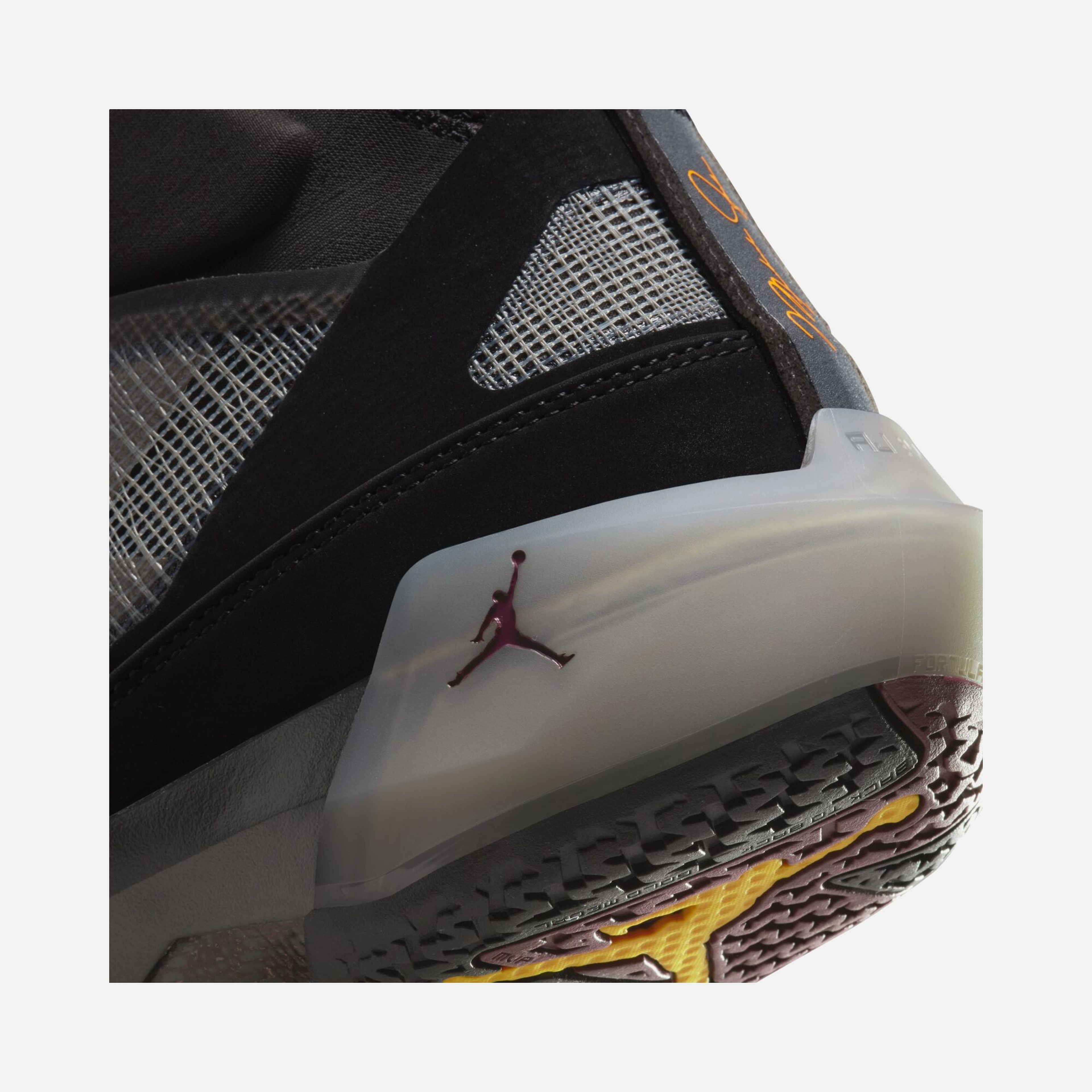 Nike Air Jordan XXXVII Erkek Basketbol Ayakkabısı