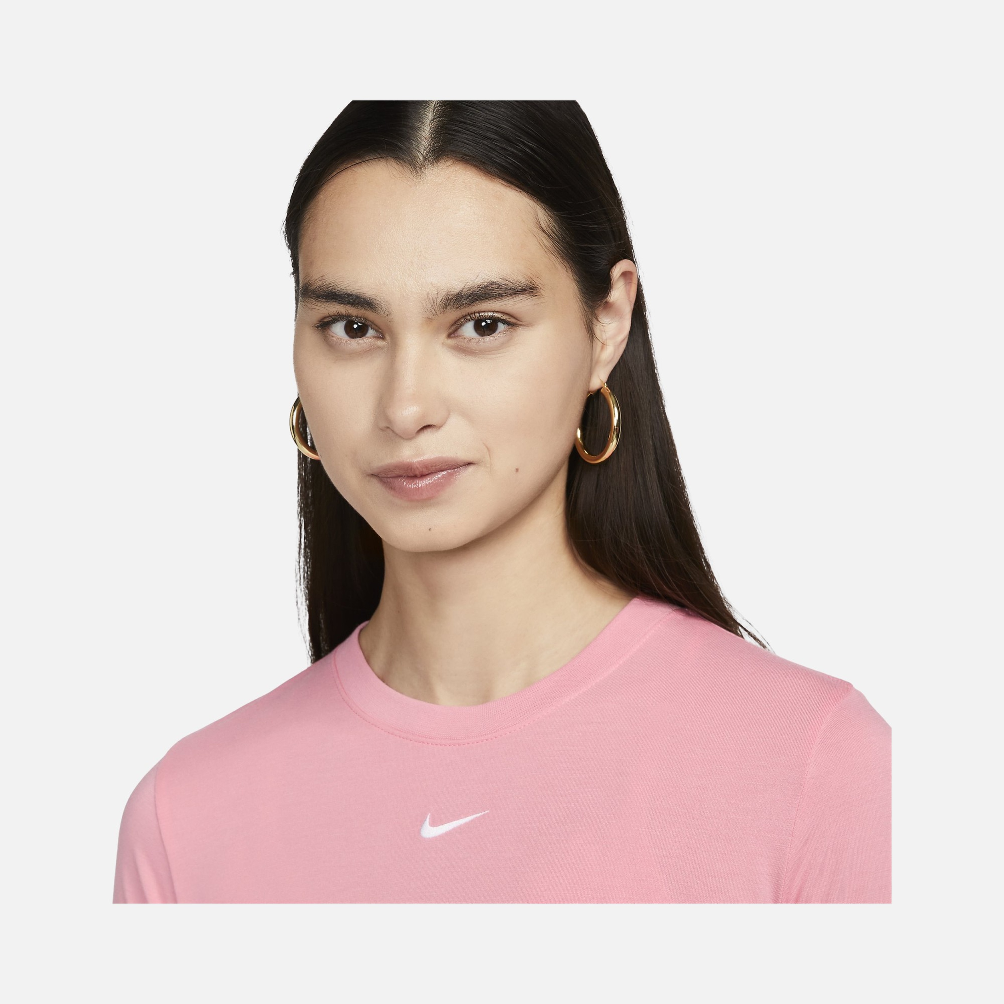 Nike Sportswear Essential Slim-Fit Cropped Short-Sleeve Kadın Tişört